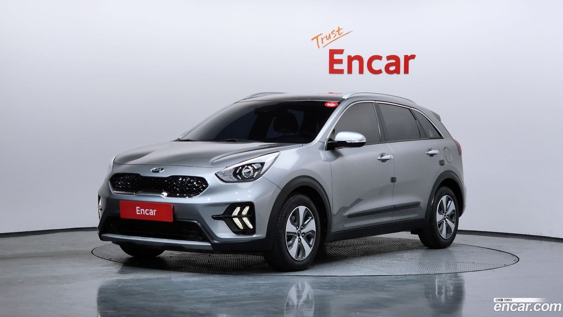 Main__Slider__Photo:Niro Kia 2021.2-0