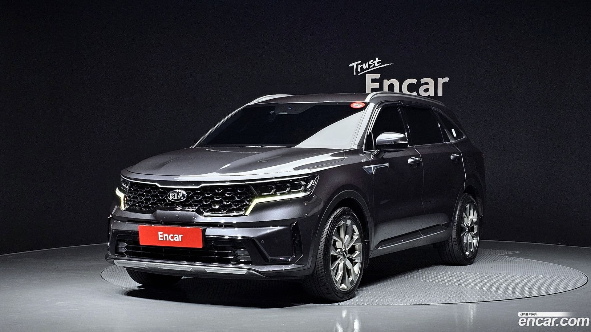 Main__Slider__Photo:Sorento Kia 2020.8-0