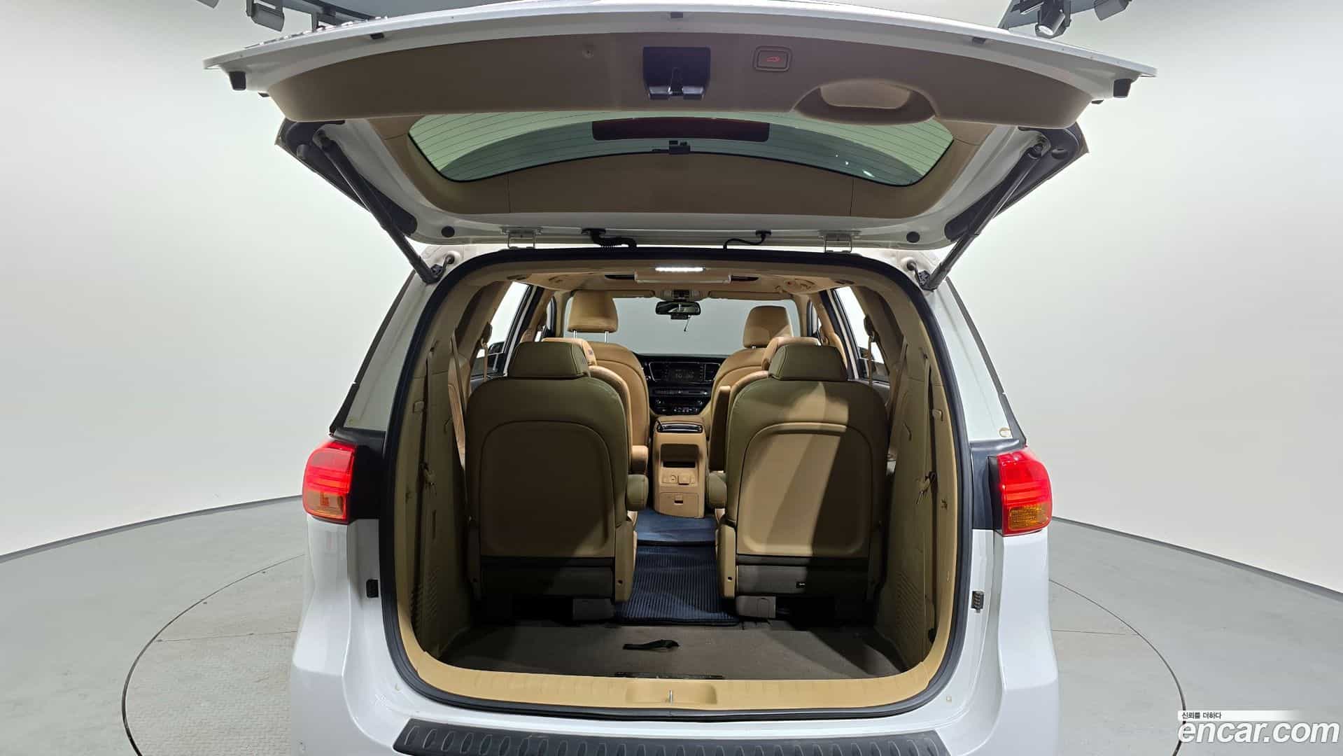 Canival Kia 2016.5-OPTION-024