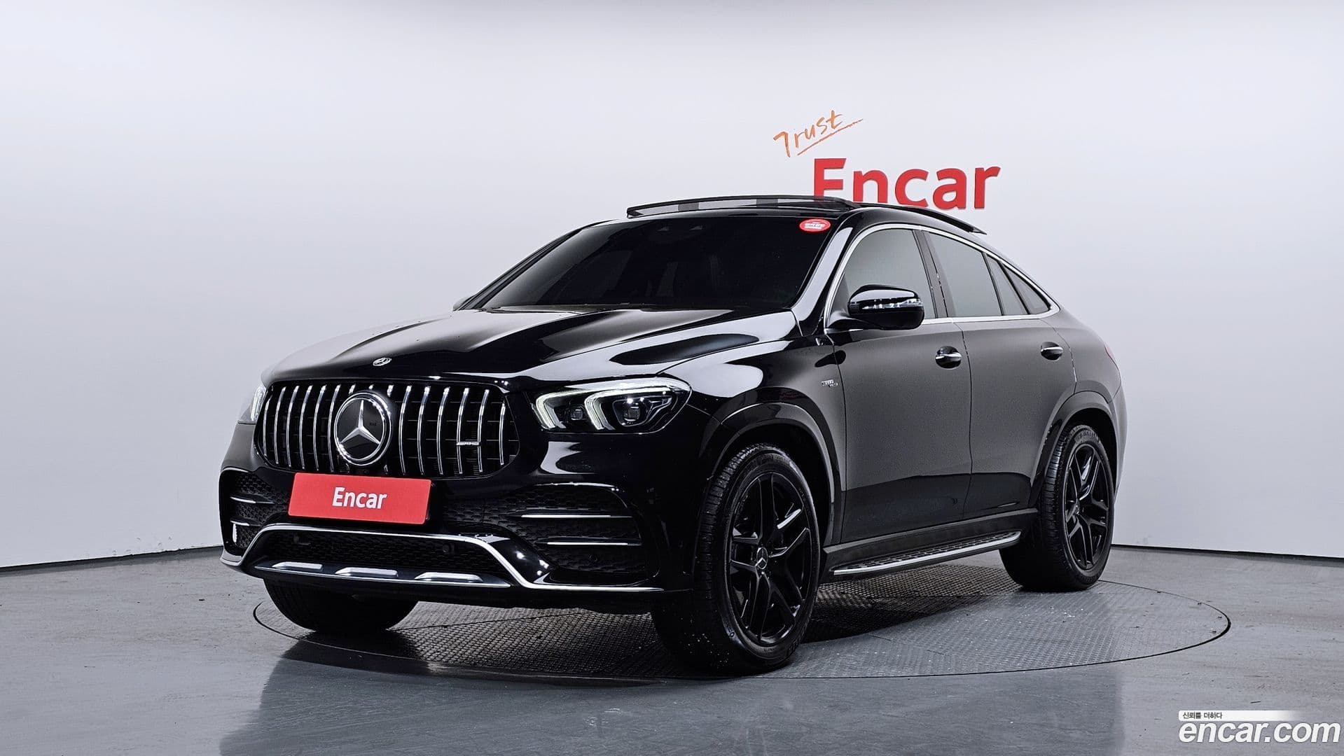 Main__Slider__Photo:GLE-Class Mercedes-Benz 2022.2-0