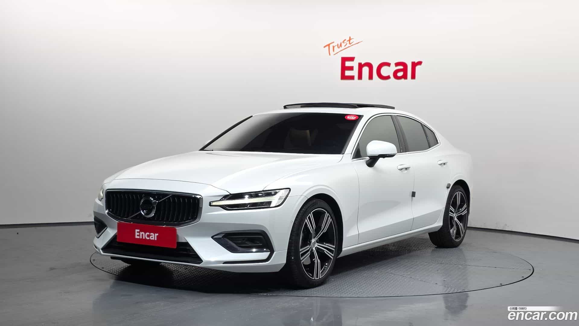 S60 Volvo 2021.9-OUTER-001