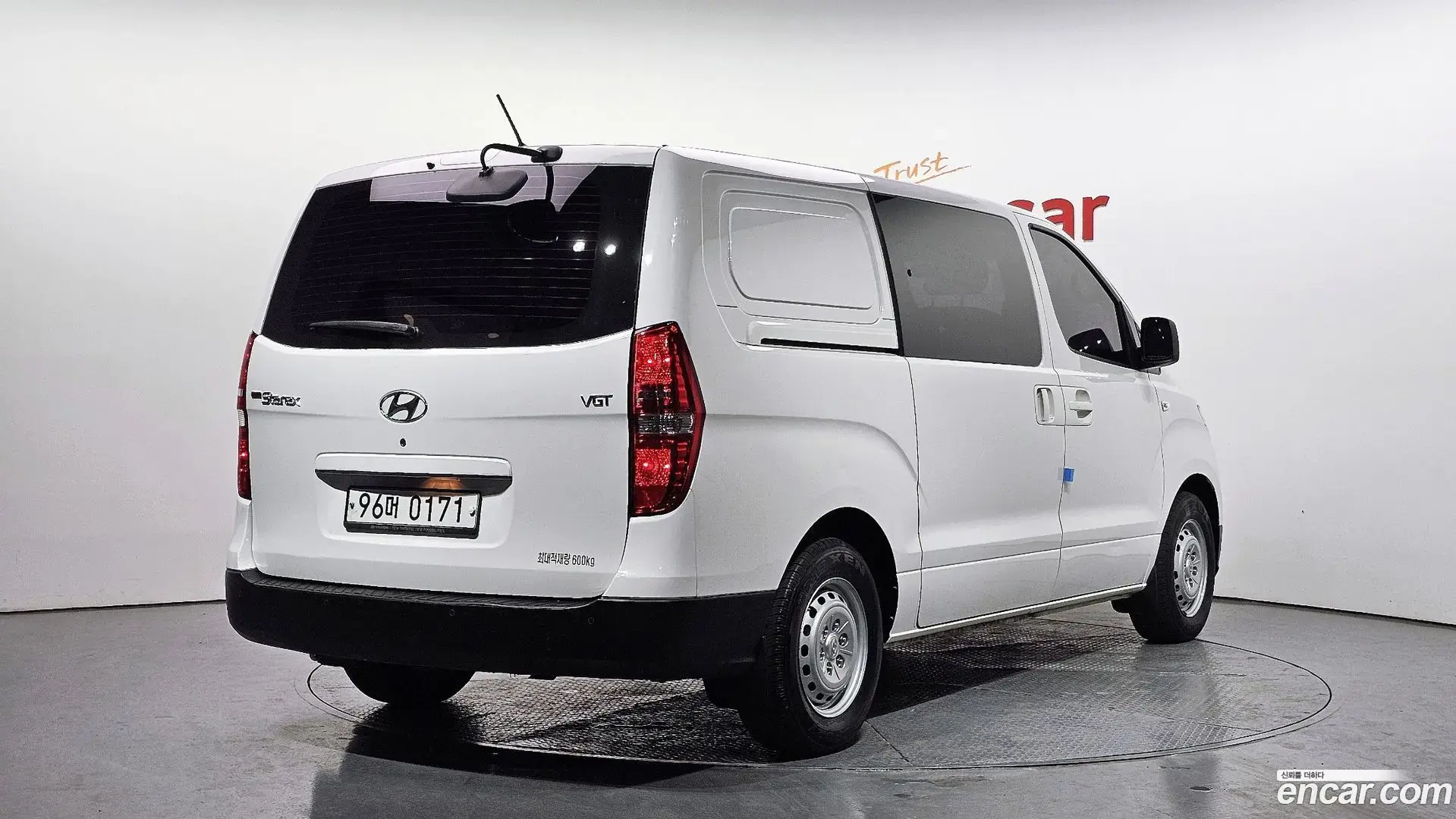 Main__Slider__Photo:Starex Hyundai 2019.4-1