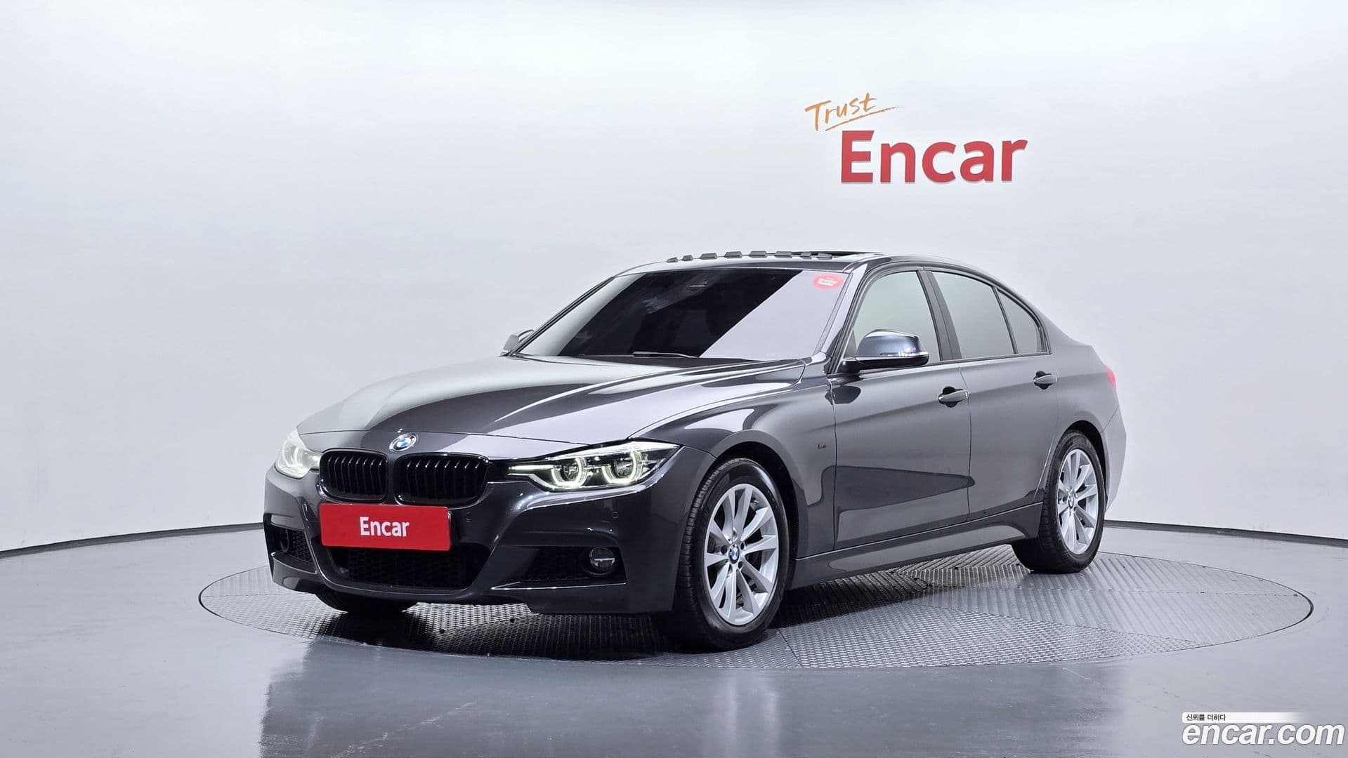 Main__Slider__Photo:3-Series BMW 2017.3-0