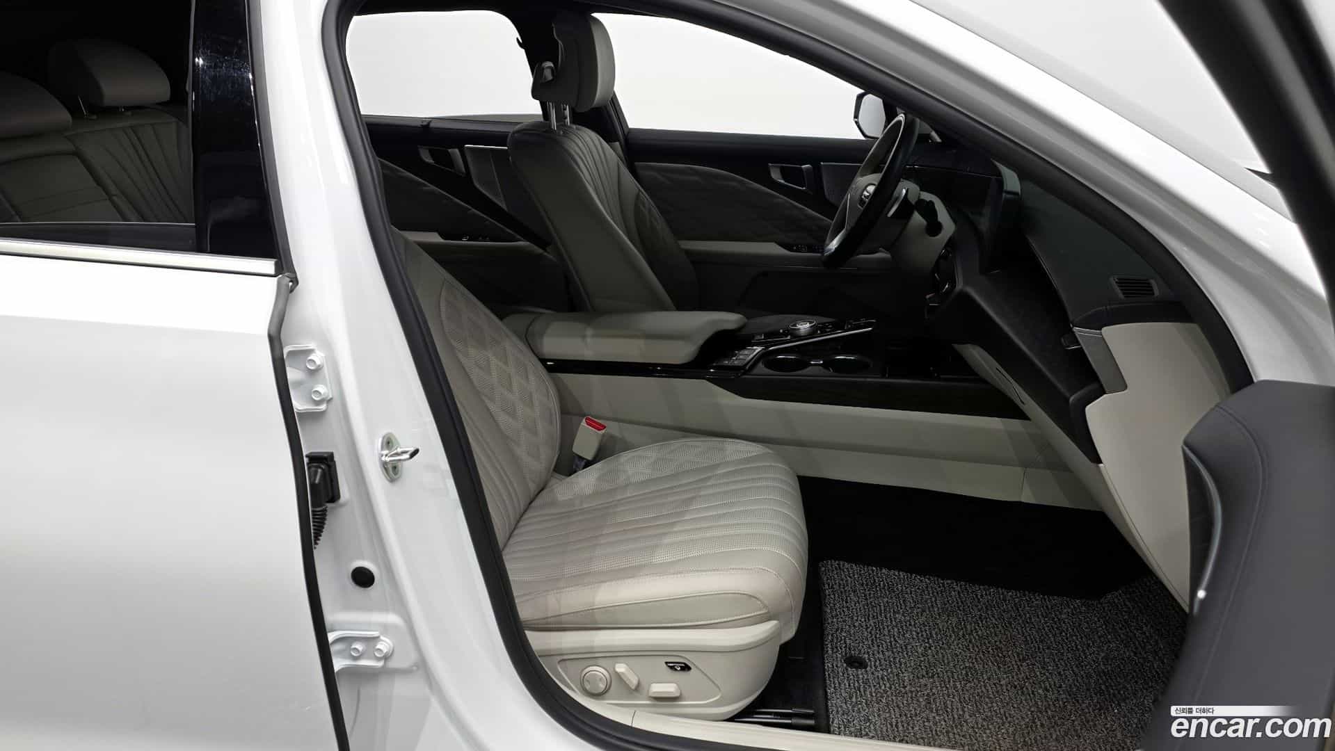 K8 Kia 2022.9-OPTION-015