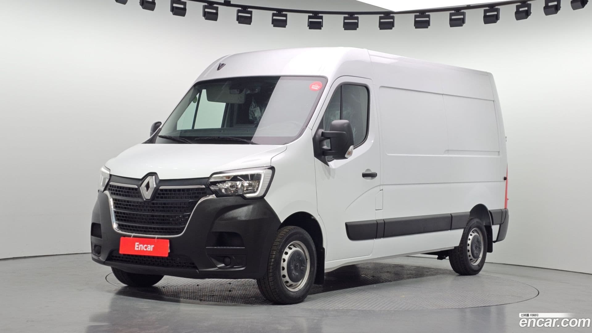 Main__Slider__Photo:Master Renault Korea 2024.11-0