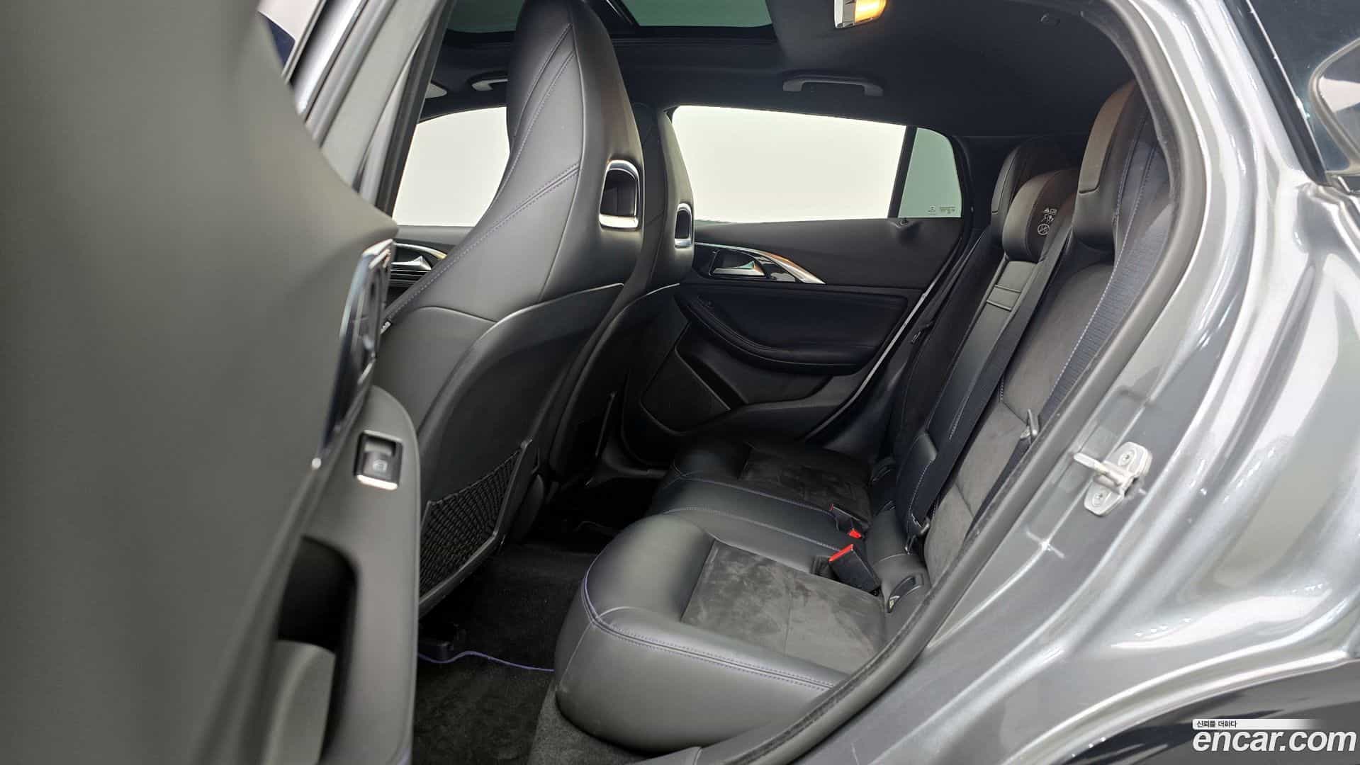 Q30 Infiniti 2017.11-OPTION-017