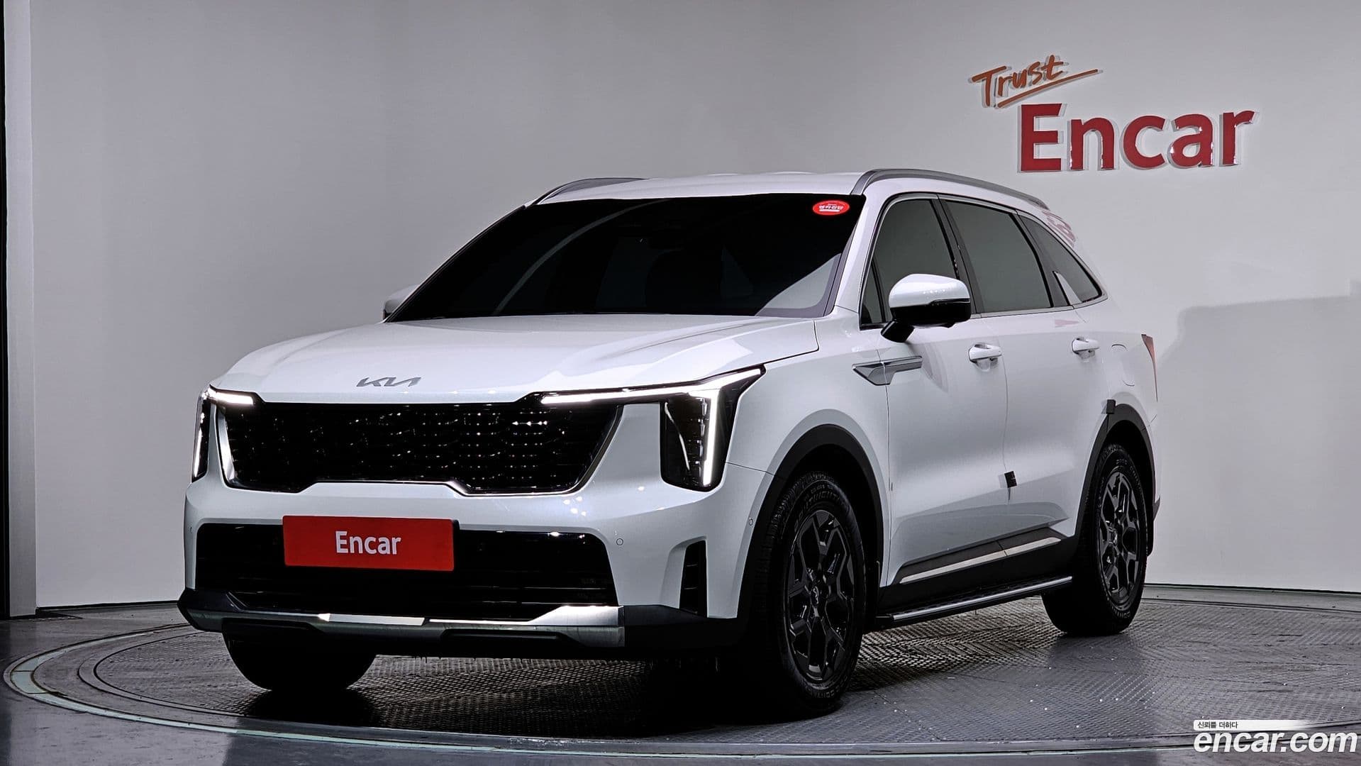 Main__Slider__Photo:Sorento Kia 2023.8-0