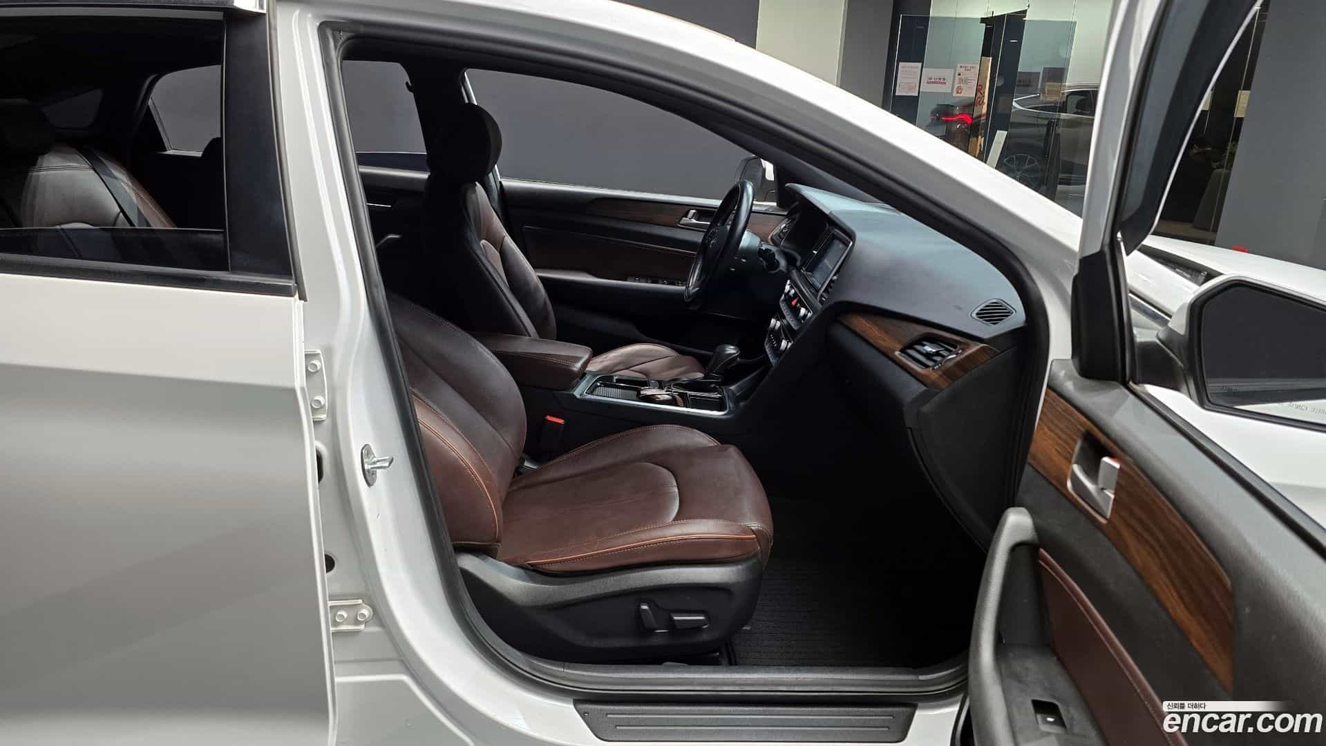 Sonata Hyundai 2017.3-INNER-010