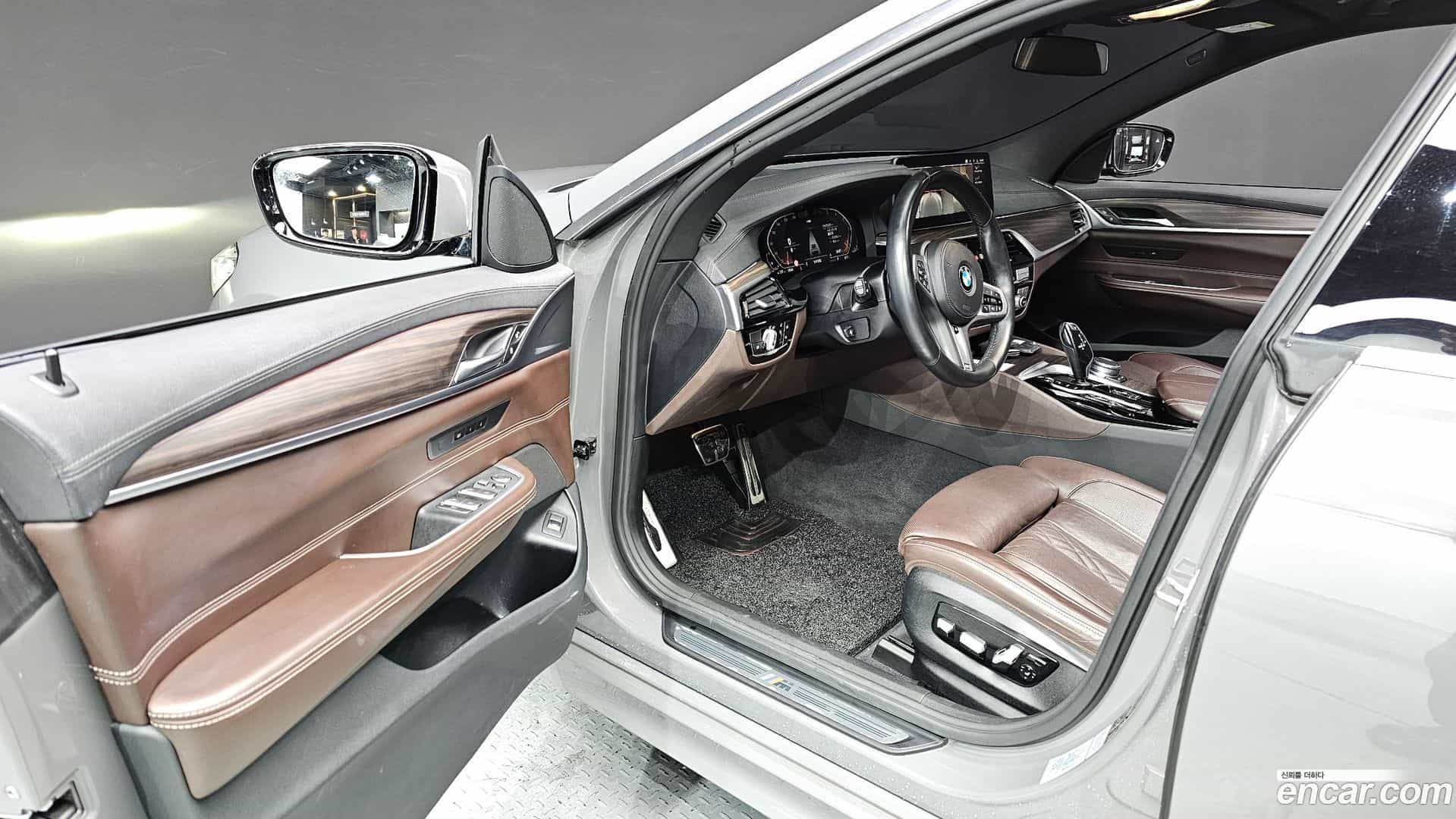 Gran Turismo BMW 2020.11-INNER-010