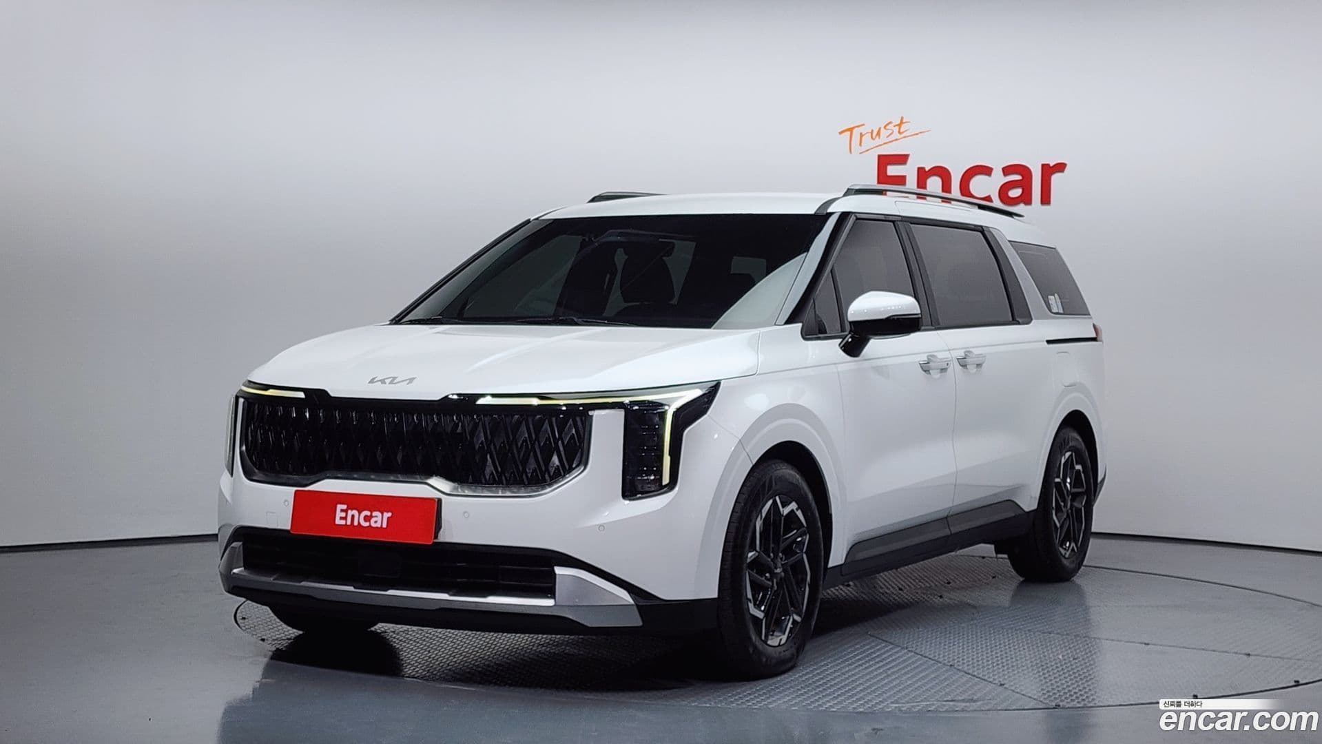 Main__Slider__Photo:Canival Kia 2024.2-0