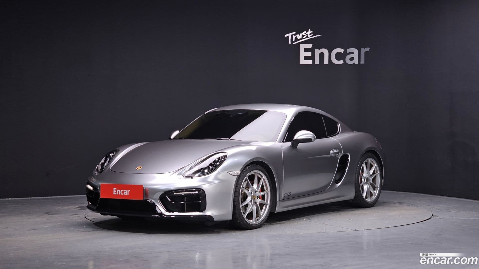 Main__Slider__Photo:Cayman Porsche 2015.6-0