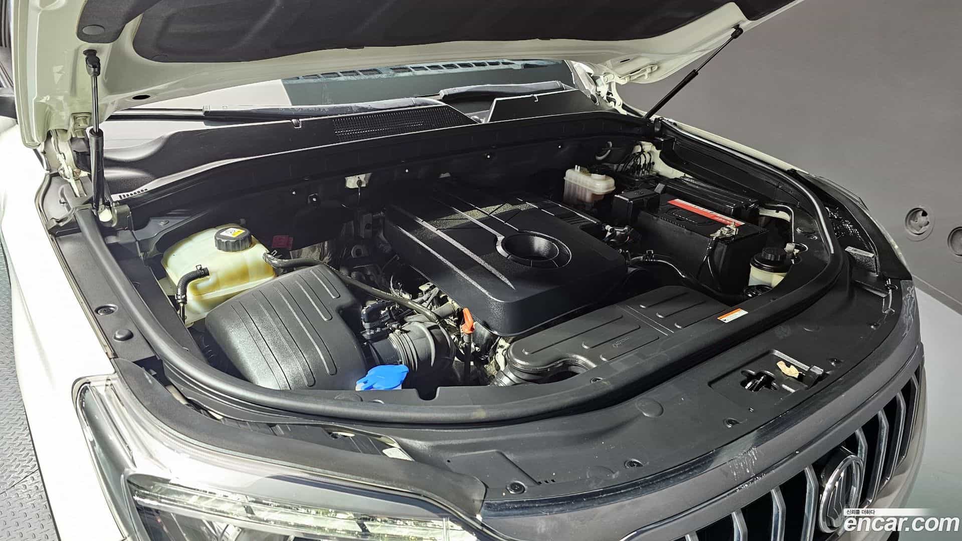 Rexton KG Mobility 2020.8-INNER-006