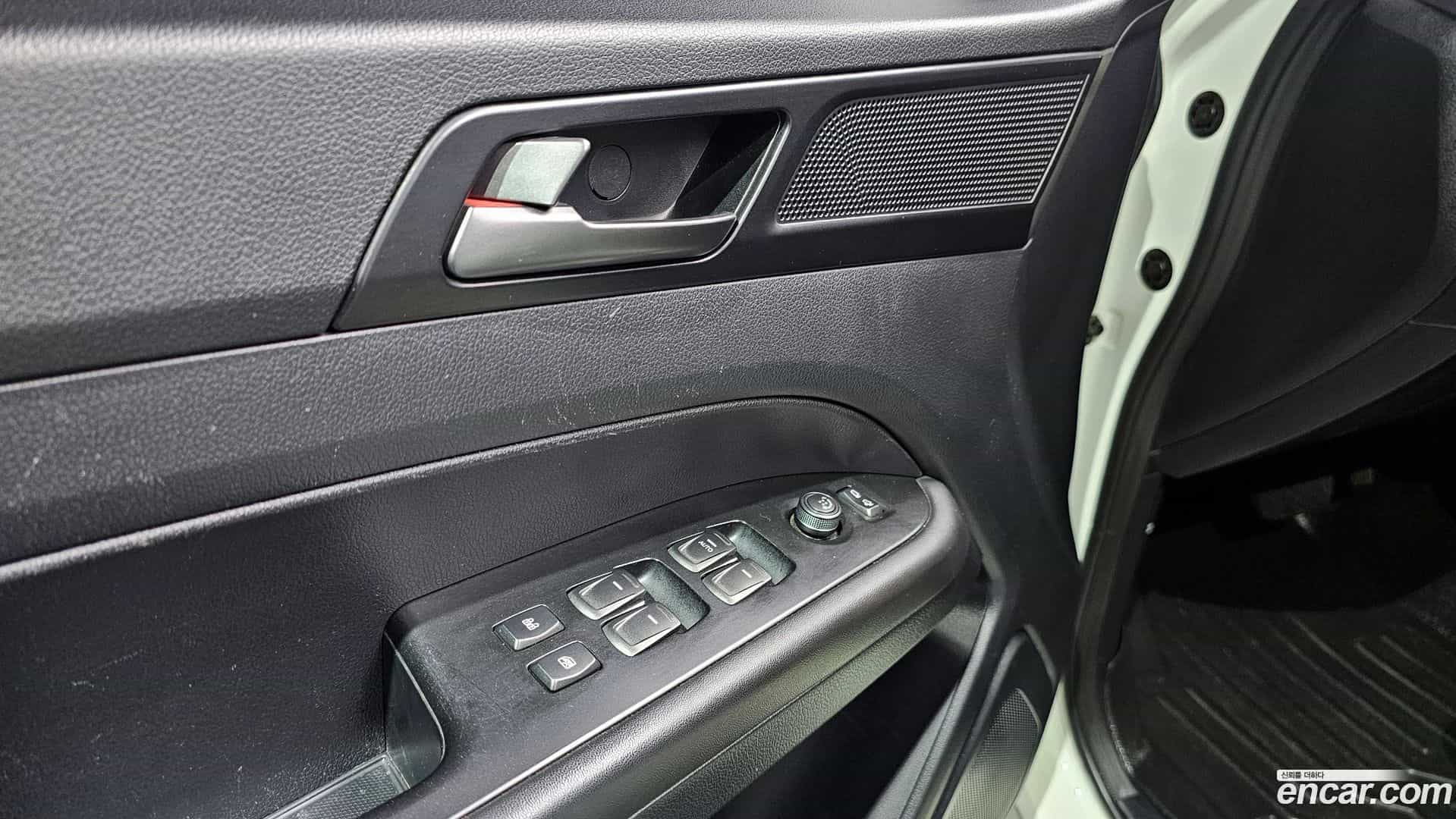 Rexton KG Mobility 2020.8-OPTION-022