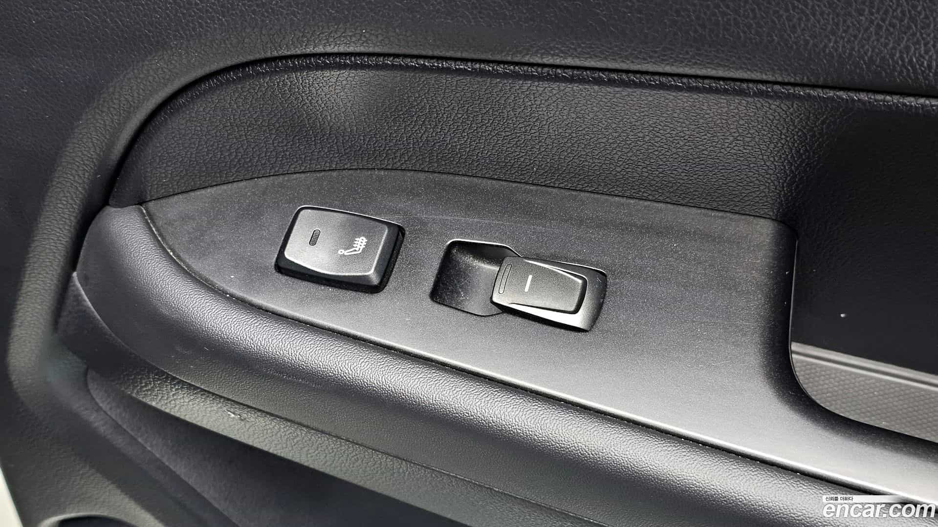 Rexton KG Mobility 2020.8-OPTION-023