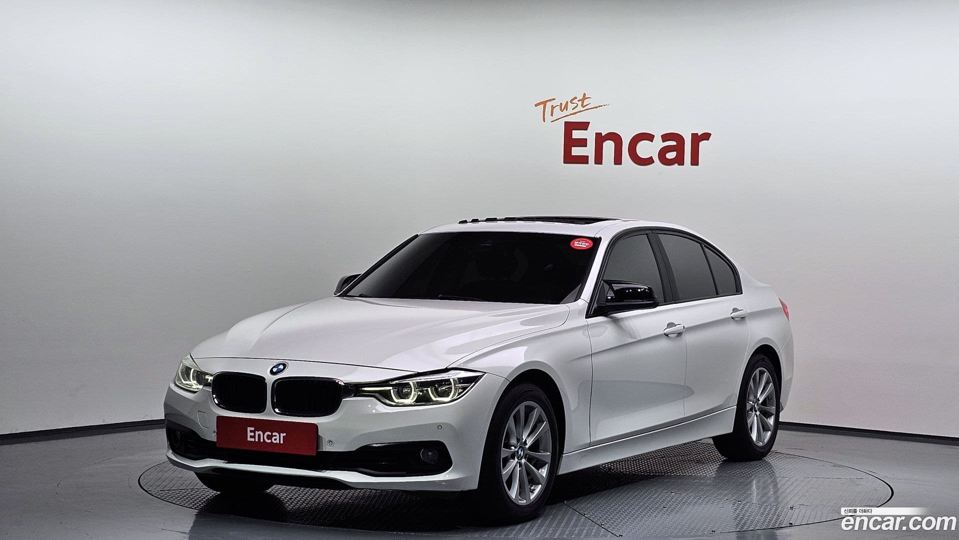 Main__Slider__Photo:3-Series BMW 2016.5-0