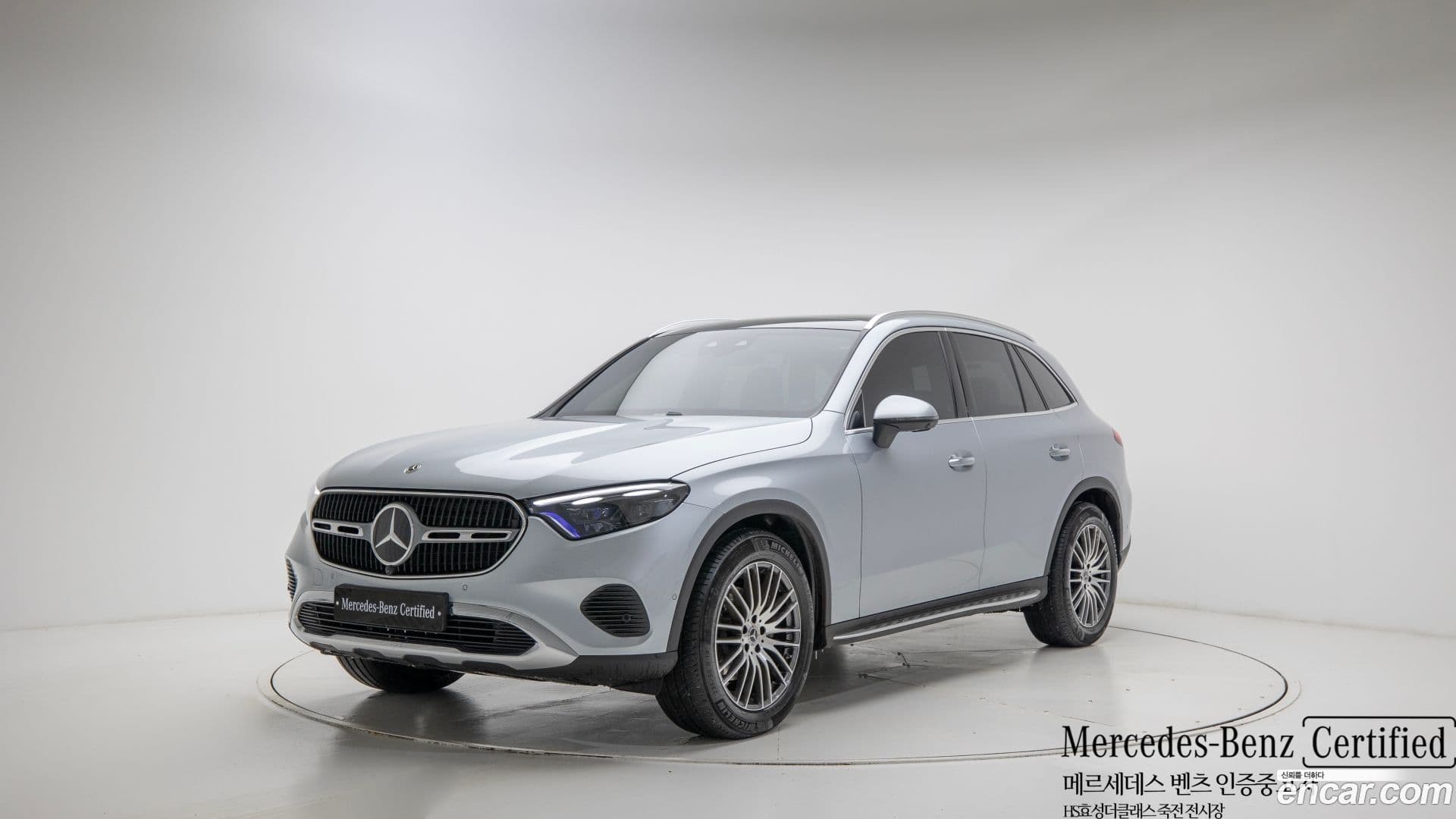 Main__Slider__Photo:GLC-Class Mercedes-Benz 2025.5-0