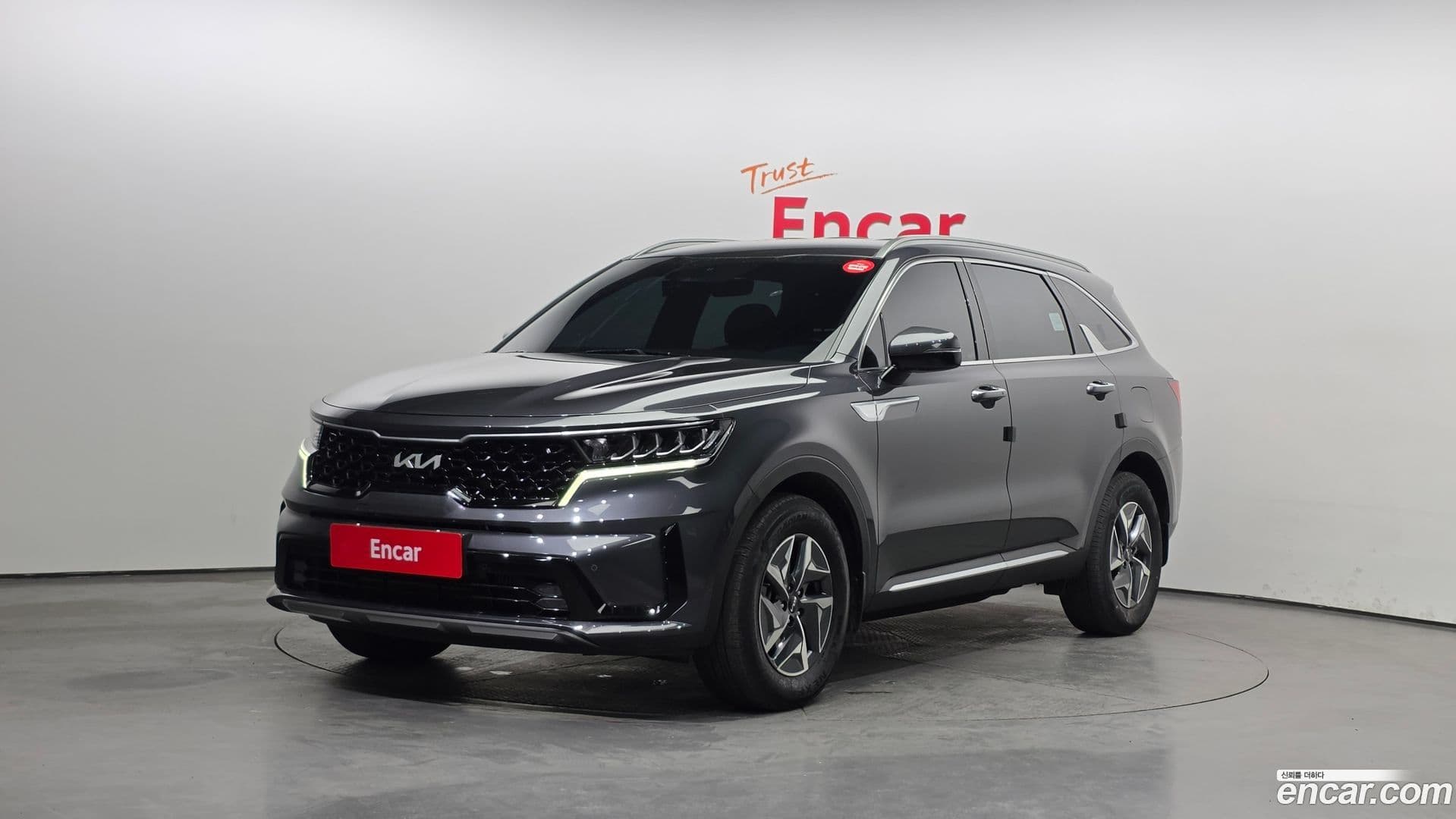 Main__Slider__Photo:Sorento Kia 2021.10-0