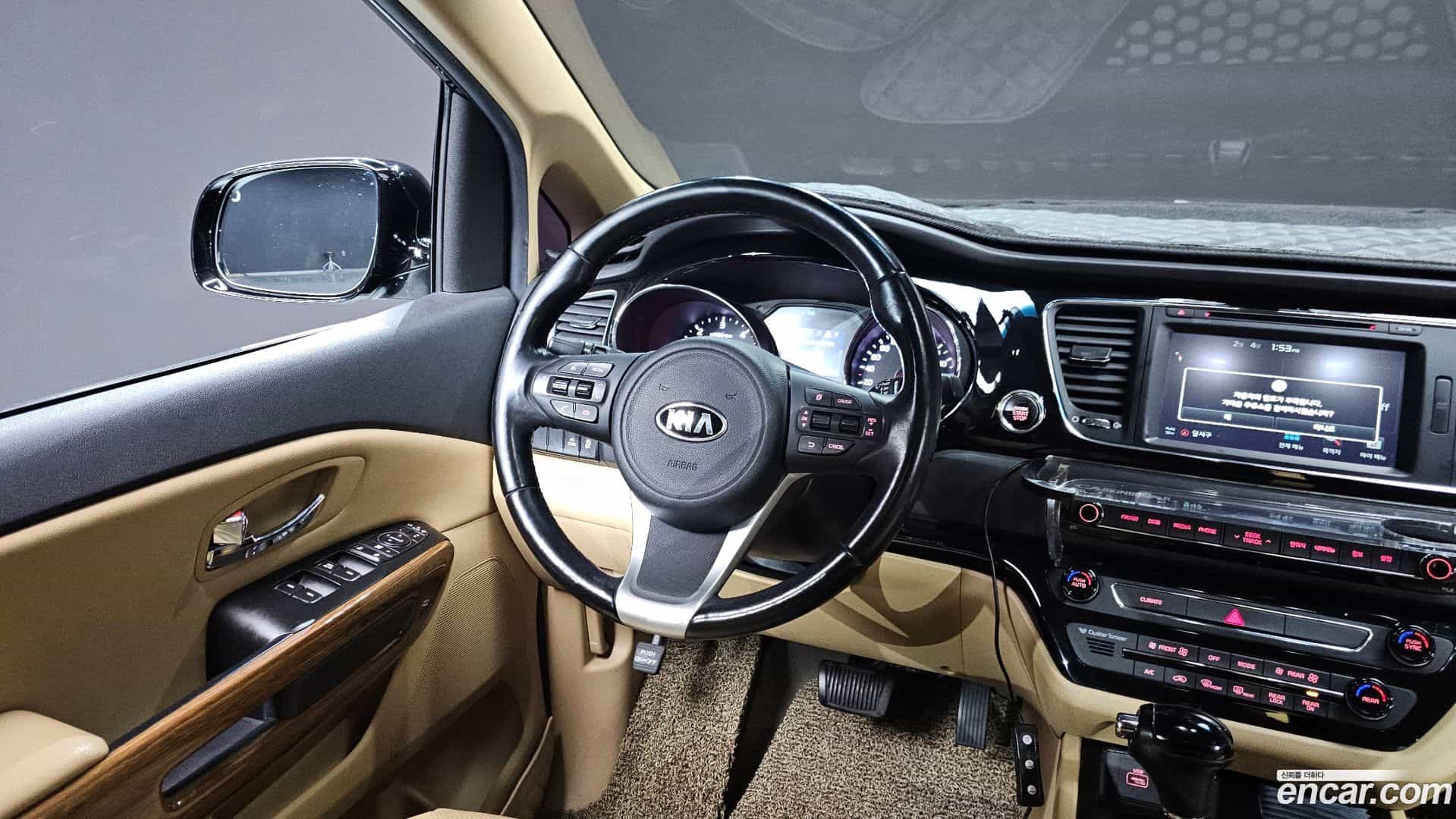 Canival Kia 2015.8-OPTION-017