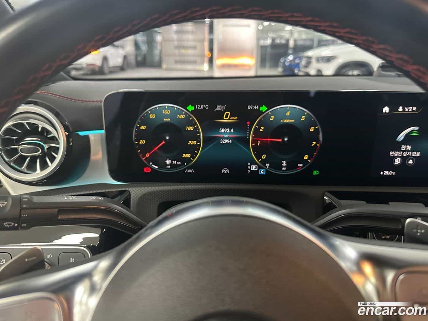CLA-Class Mercedes-Benz 2023.3-INNER-008