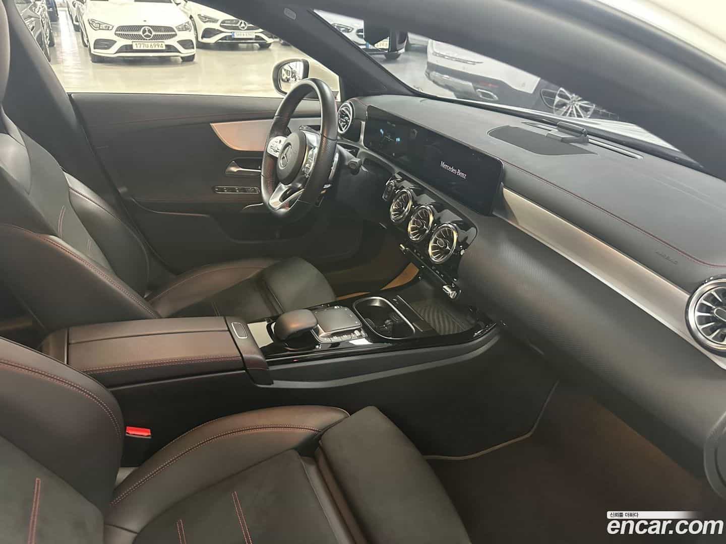 CLA-Class Mercedes-Benz 2023.3-INNER-009