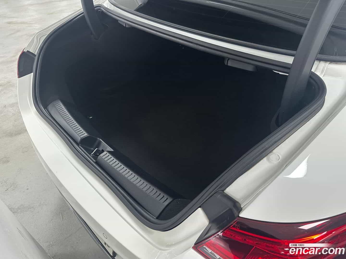 CLA-Class Mercedes-Benz 2023.3-OPTION-015