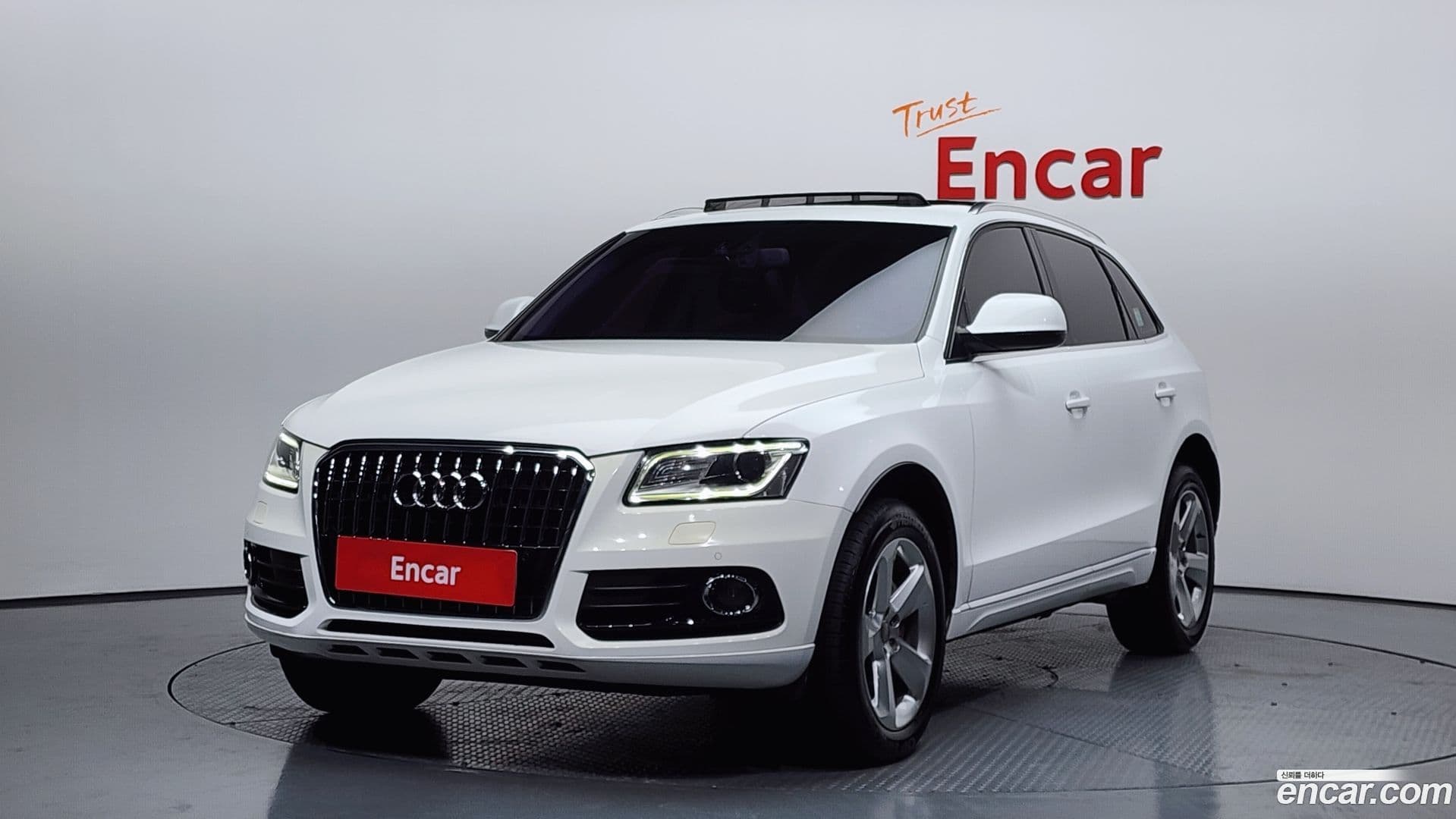 Main__Slider__Photo:Q5 Audi 2012.10-0