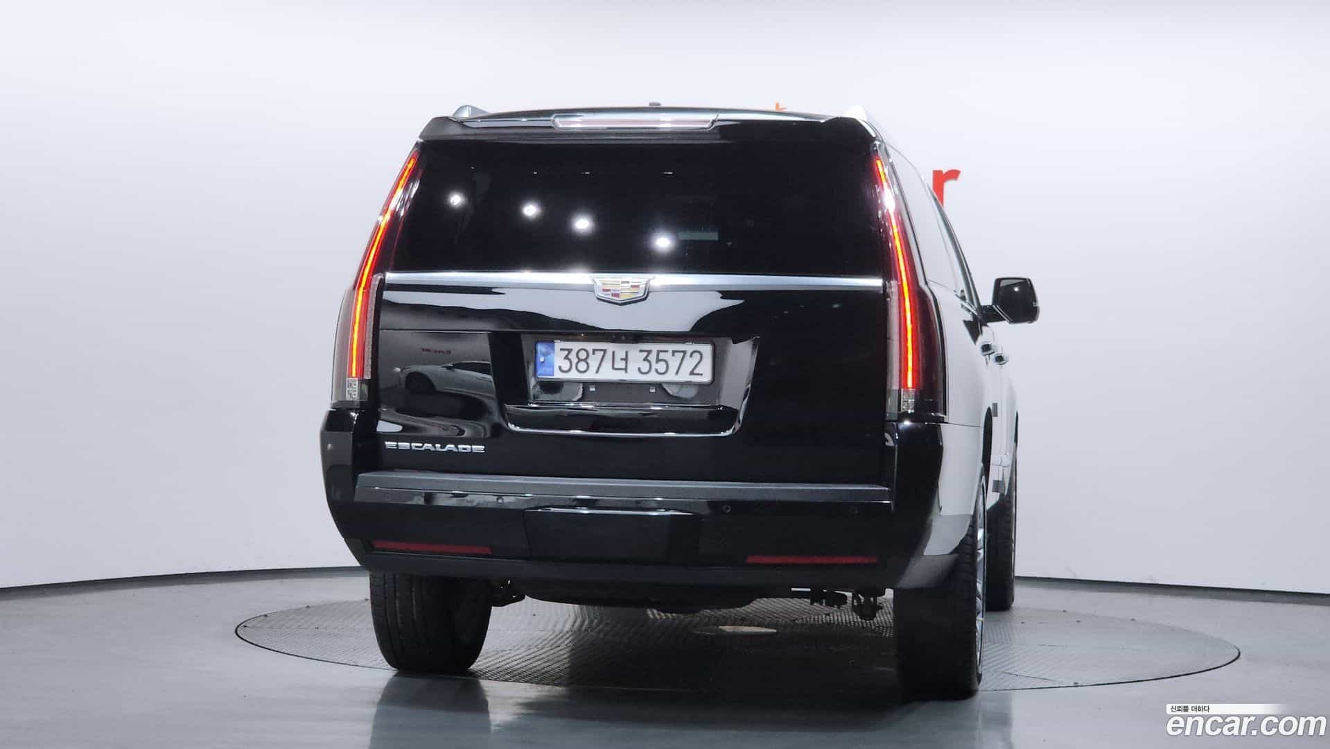 Escalade Cadillac 2018.10-OUTER-004