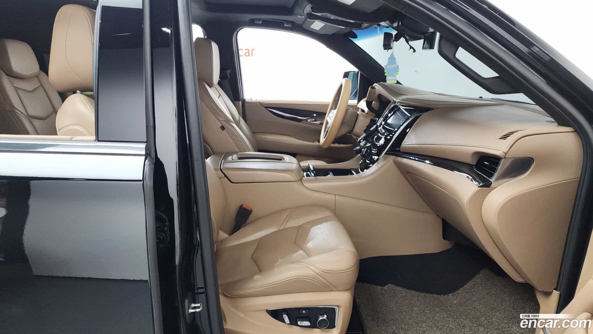 Escalade Cadillac 2018.10-OPTION-015