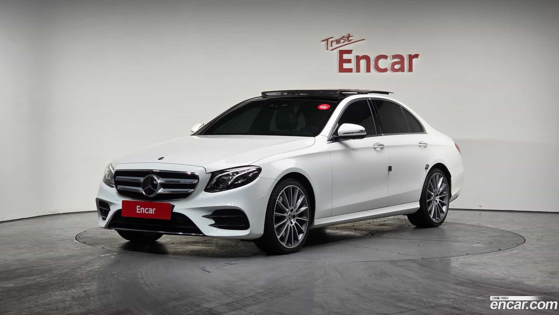 E-Class Mercedes-Benz 2019.10-OUTER-001