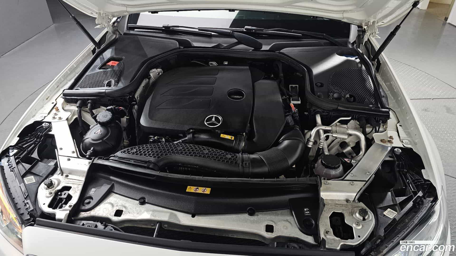 E-Class Mercedes-Benz 2019.10-INNER-006