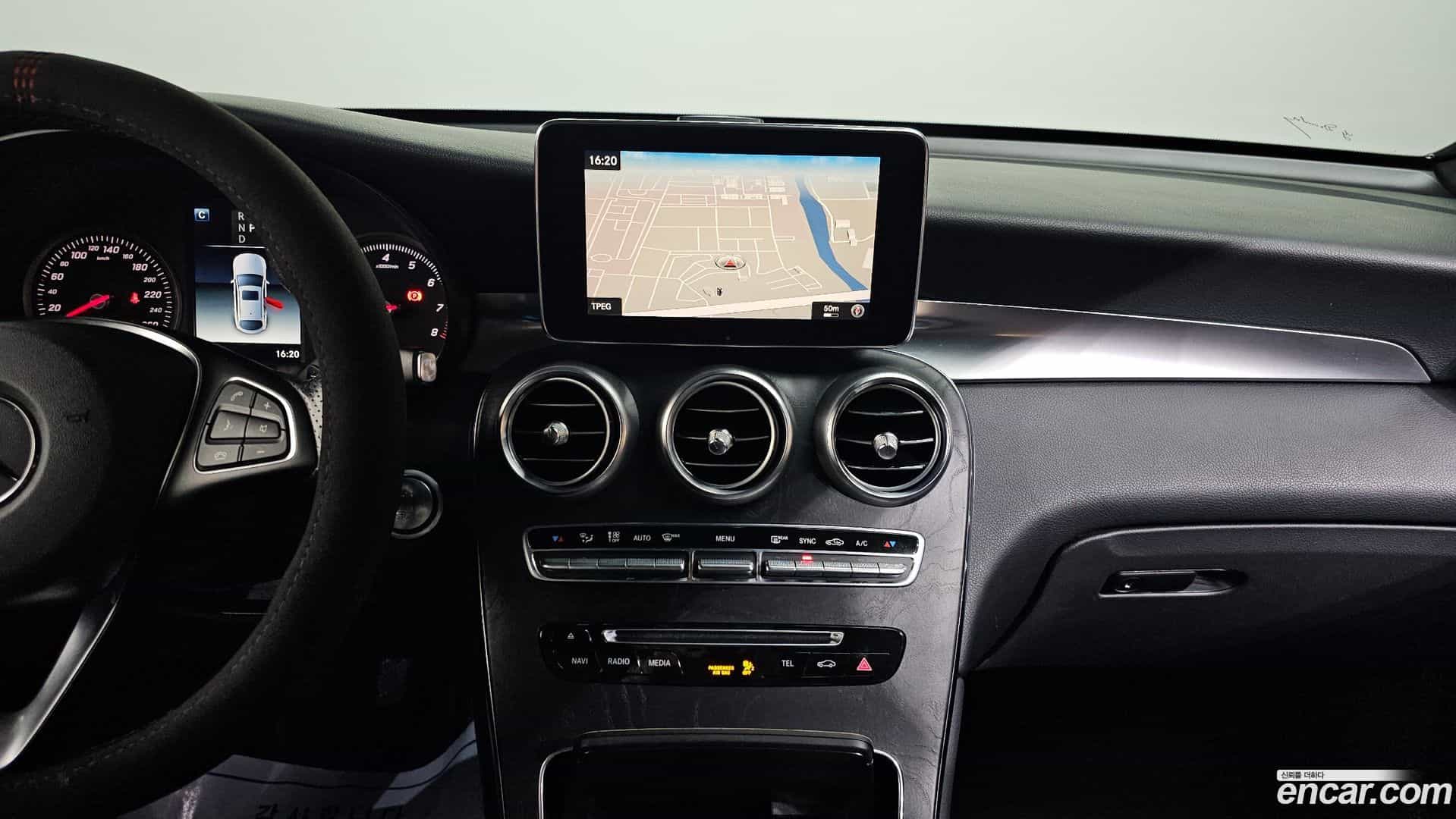 GLC-Class Mercedes-Benz 2019.3-OPTION-019
