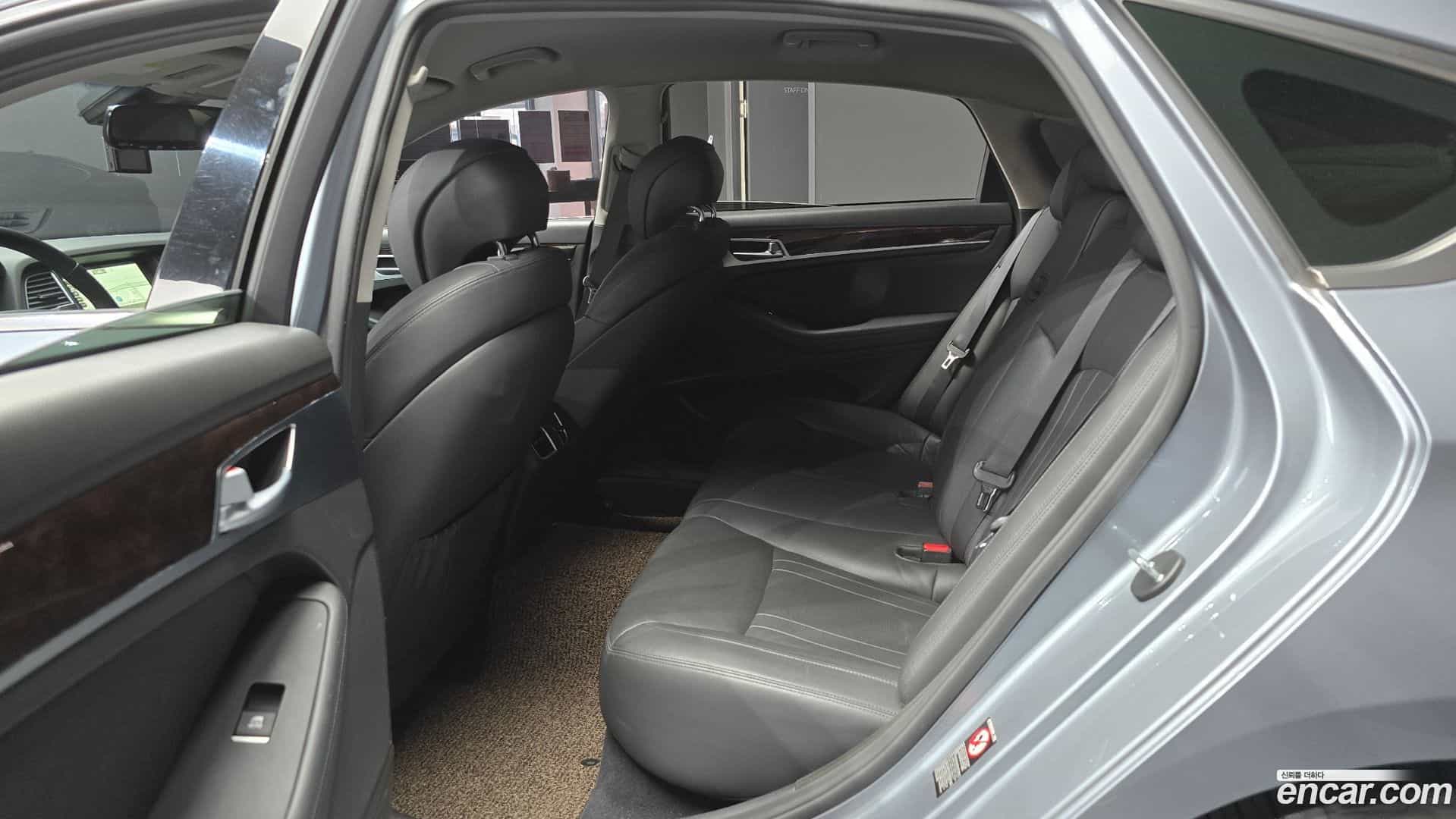 Genesis Hyundai 2015.7-OPTION-016