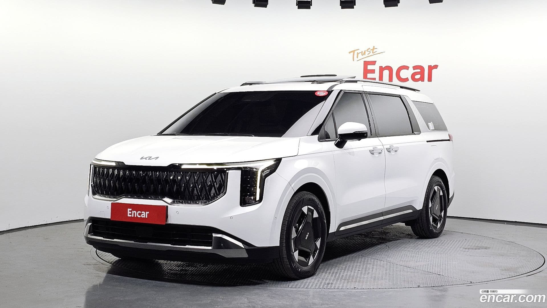 Main__Slider__Photo:Canival Kia 2024.2-0