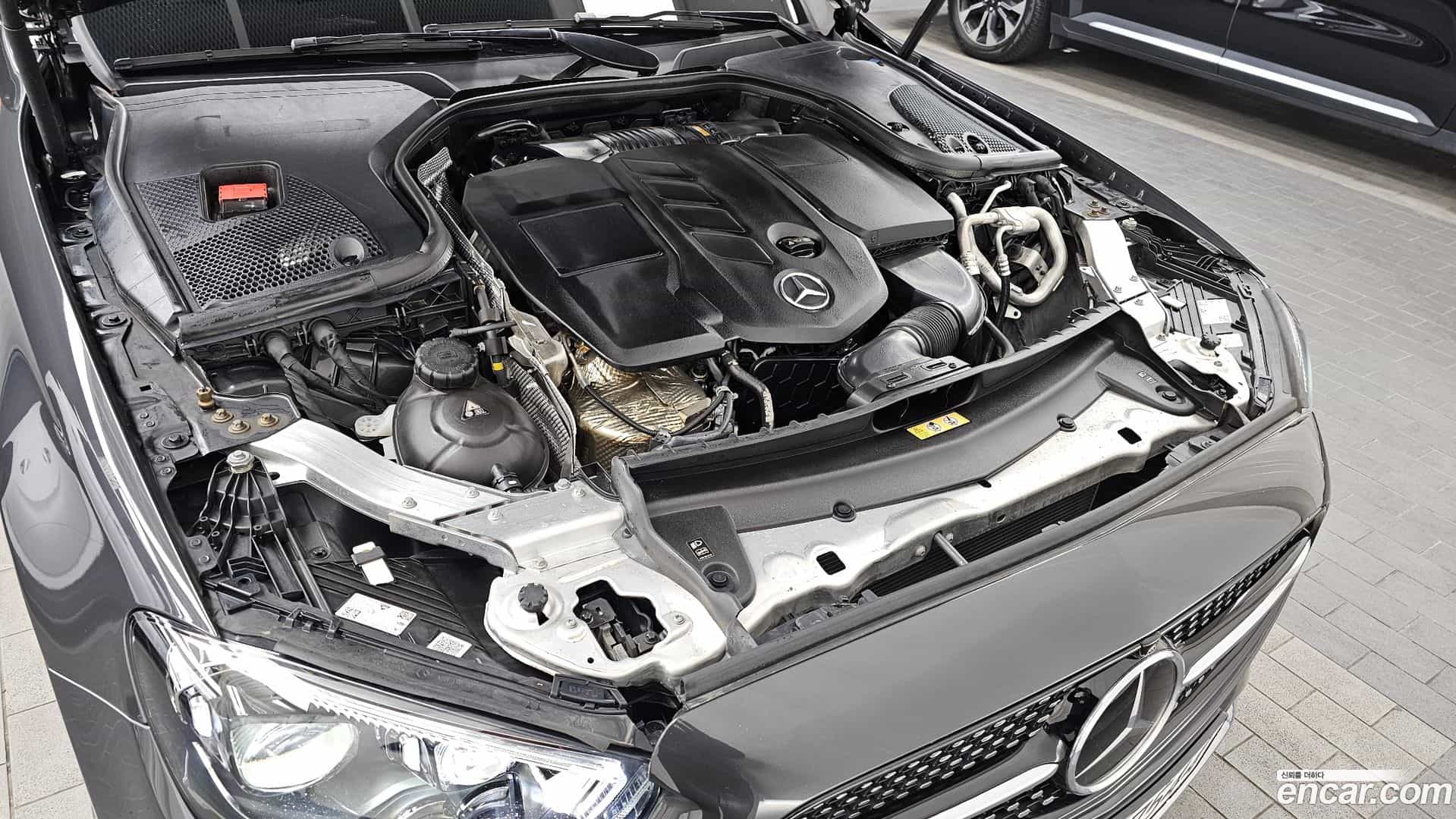 E-Class Mercedes-Benz 2021.8-INNER-006