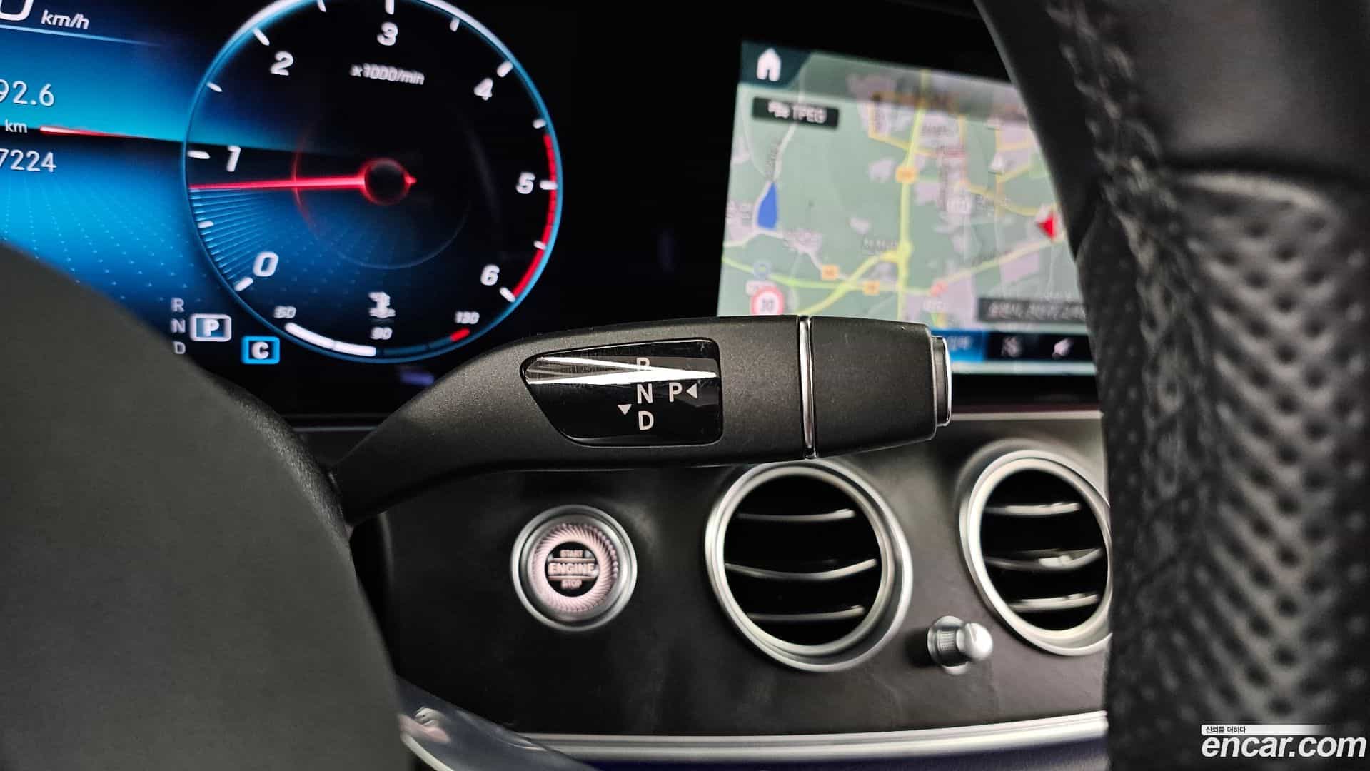 E-Class Mercedes-Benz 2021.8-INNER-009