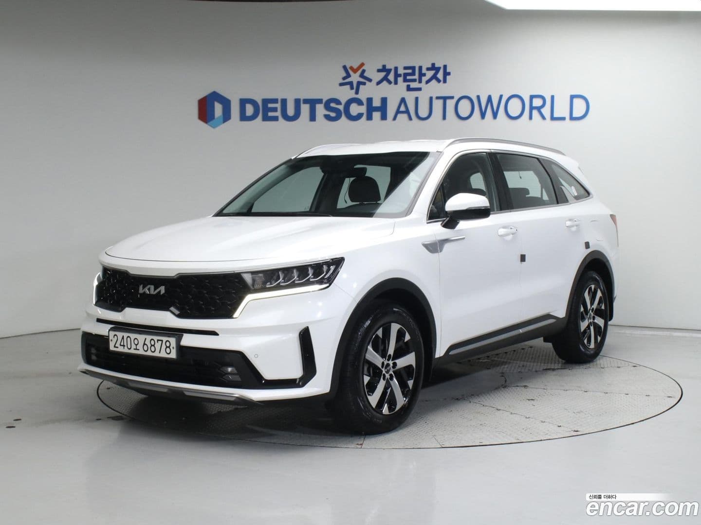 Main__Slider__Photo:Sorento Kia 2023.4-0