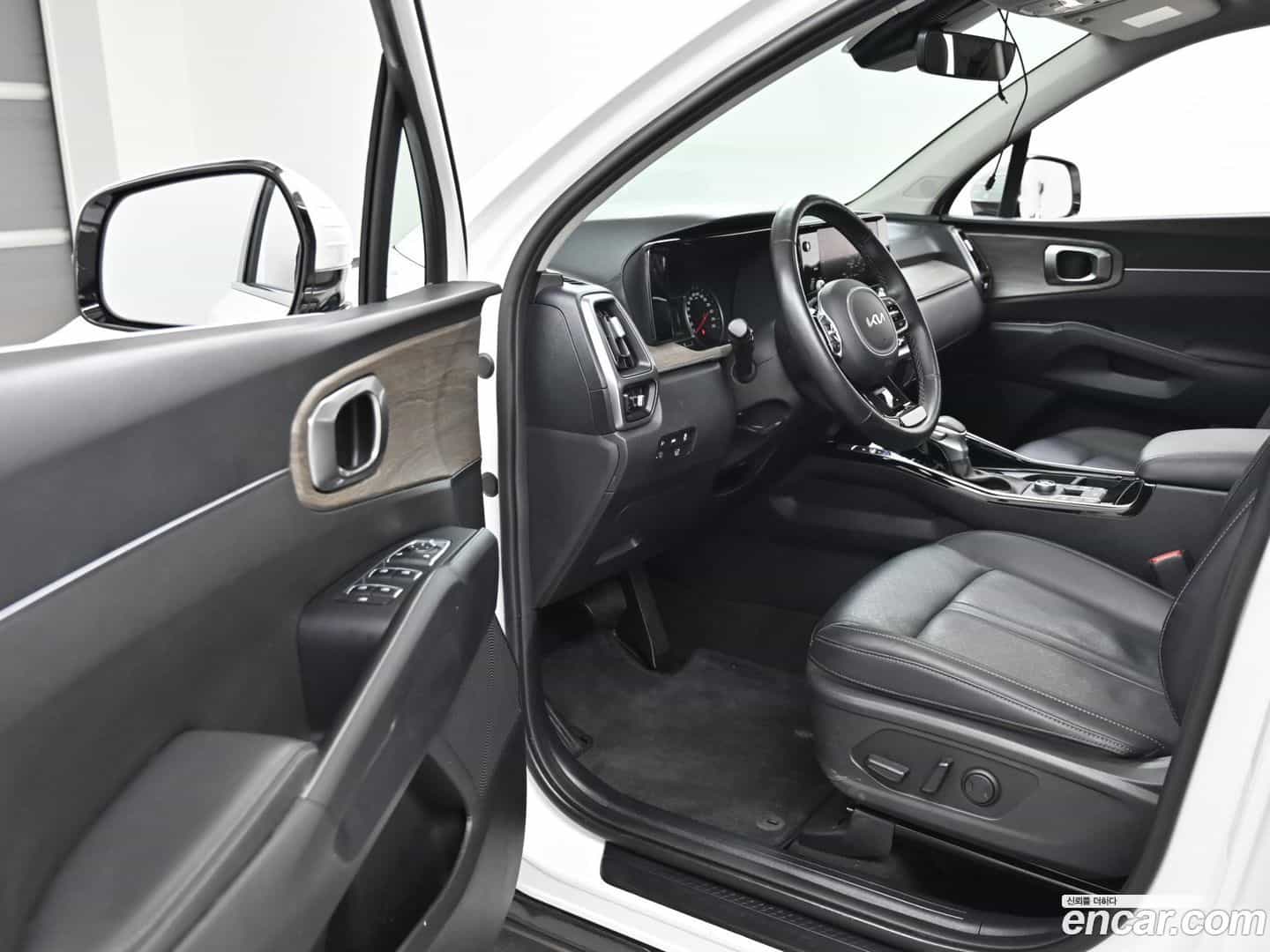 Sorento Kia 2023.4-OPTION-015