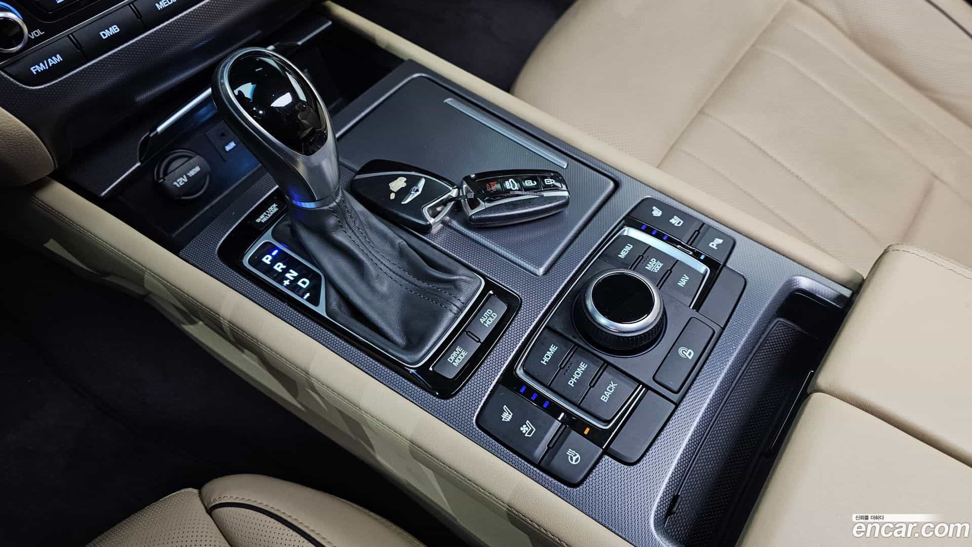 Genesis Hyundai 2015.3-INNER-009