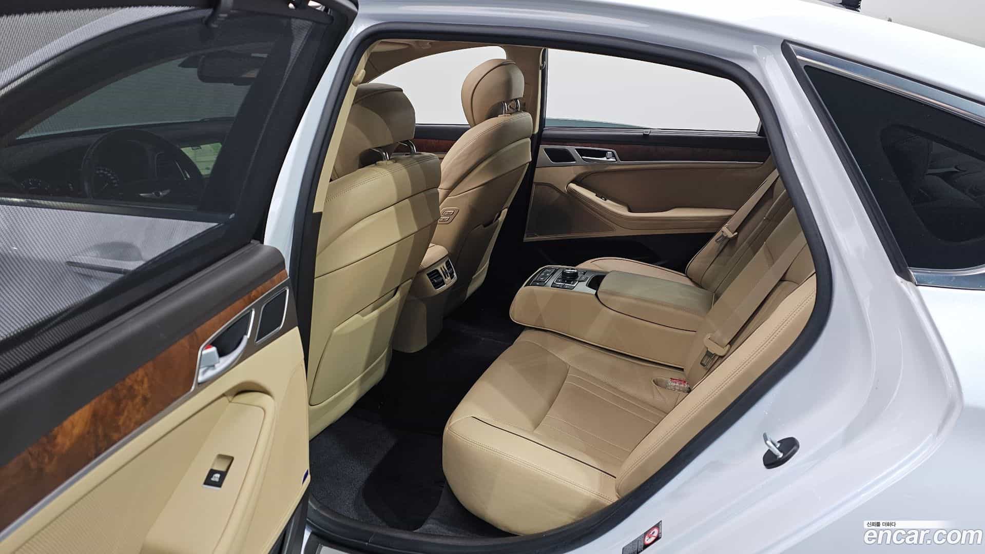 Genesis Hyundai 2015.3-OPTION-021