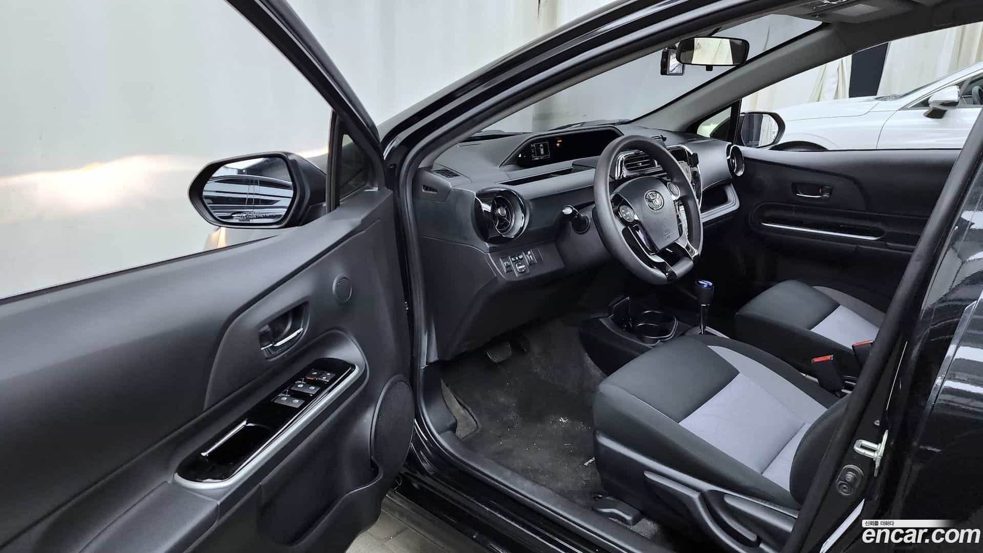 Prius Toyota 2020.7-INNER-010