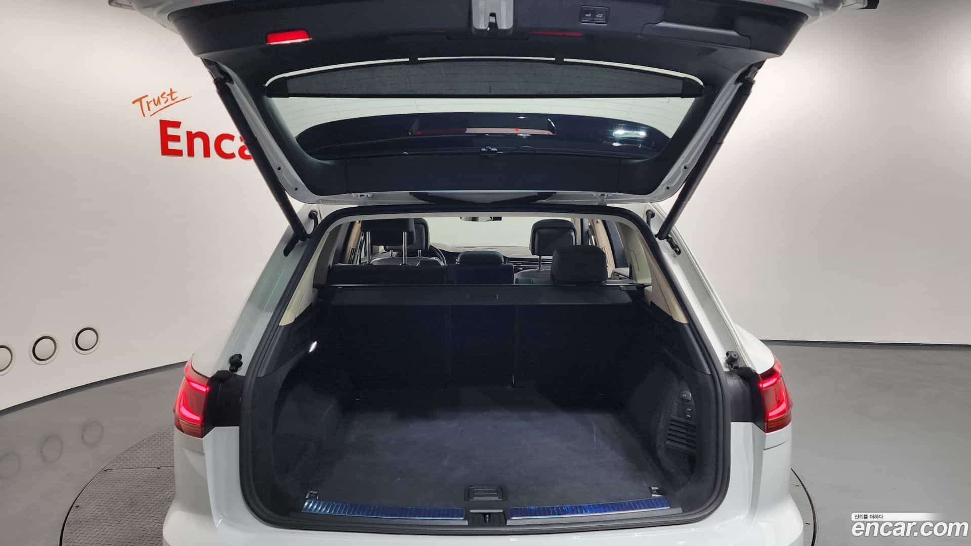 Touareg Volkswagen 2023.3-OPTION-024