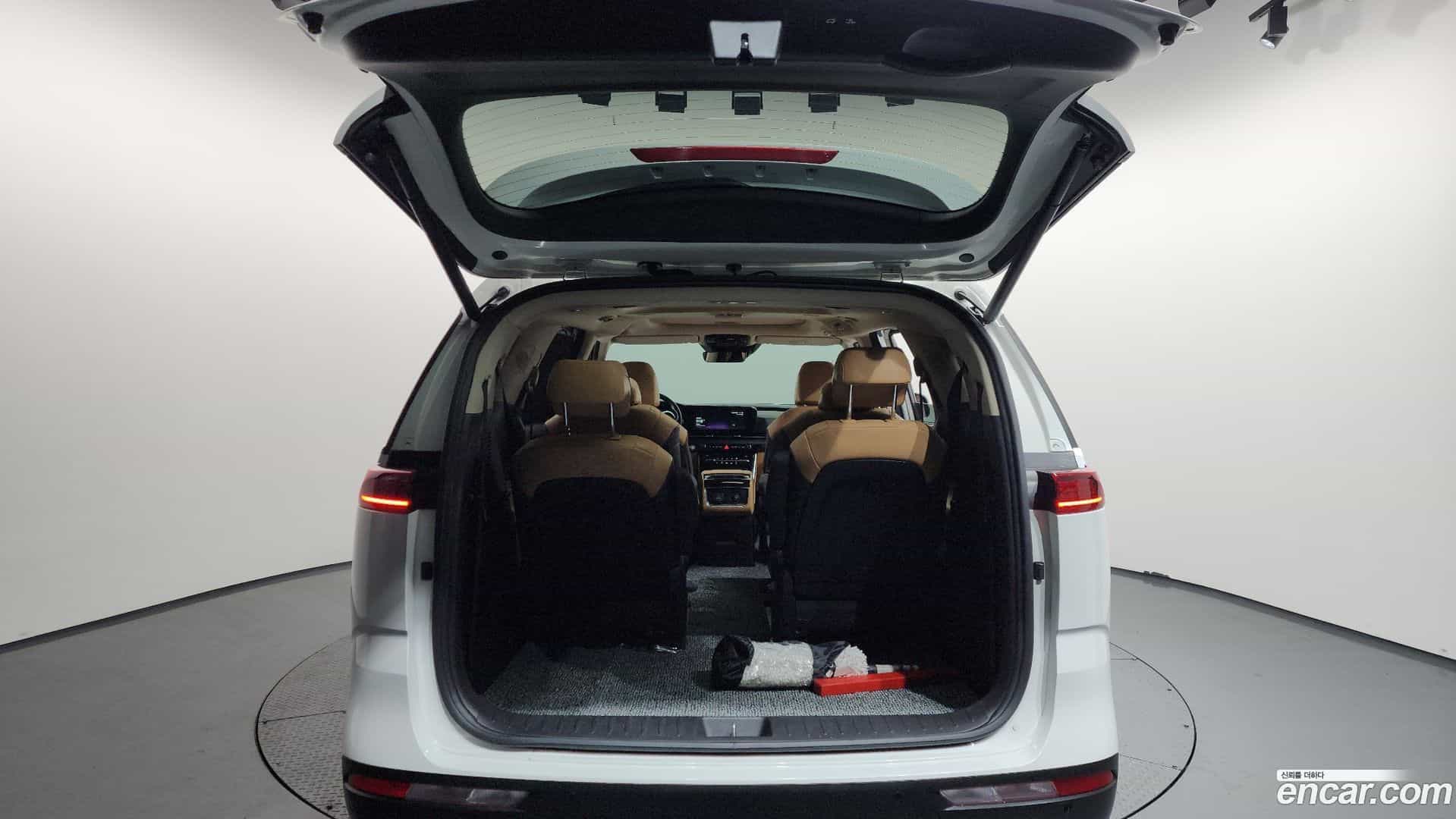 Canival Kia 2023.3-OPTION-024