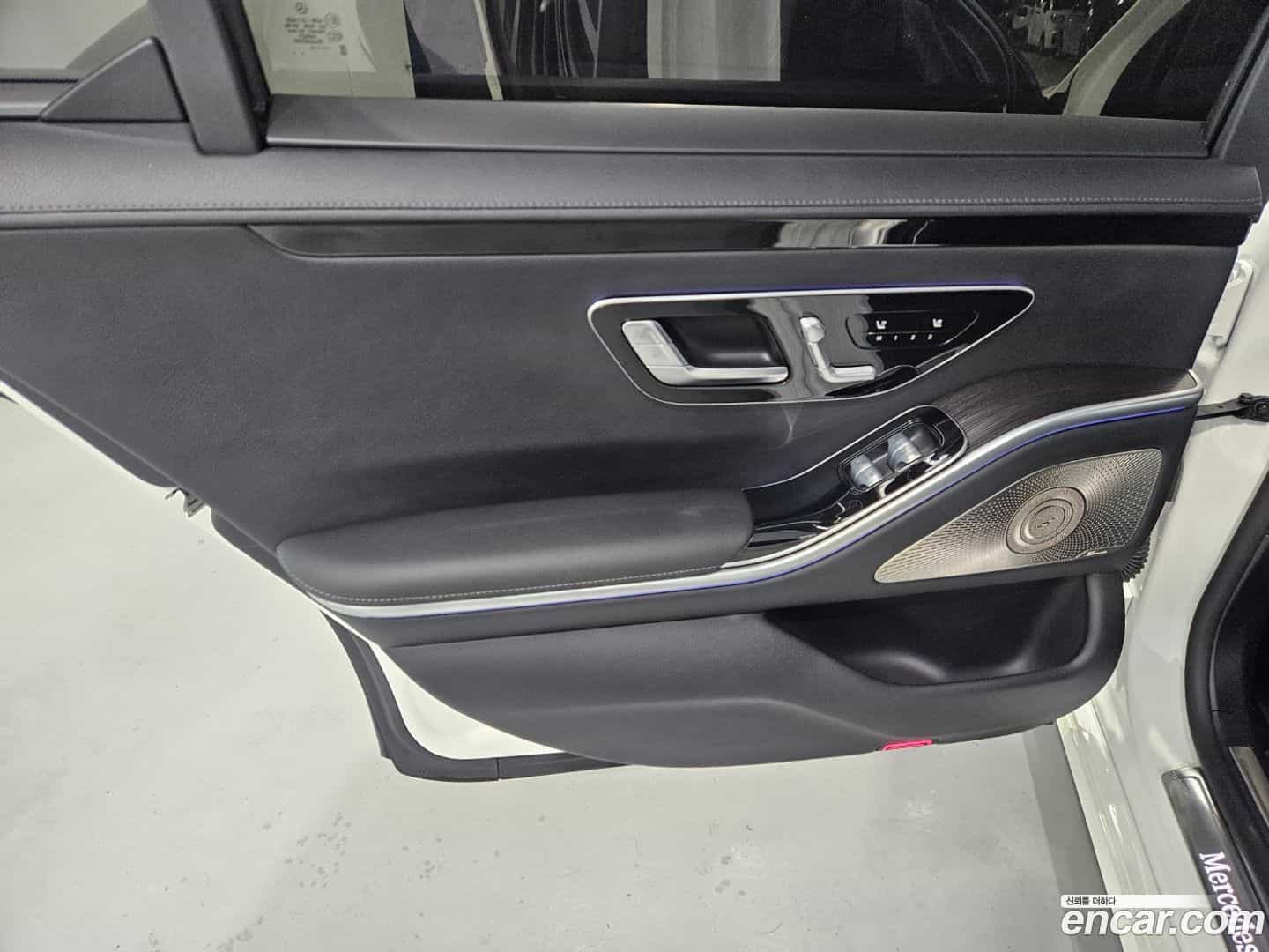 S-Class Mercedes-Benz 2022.5-OPTION-021