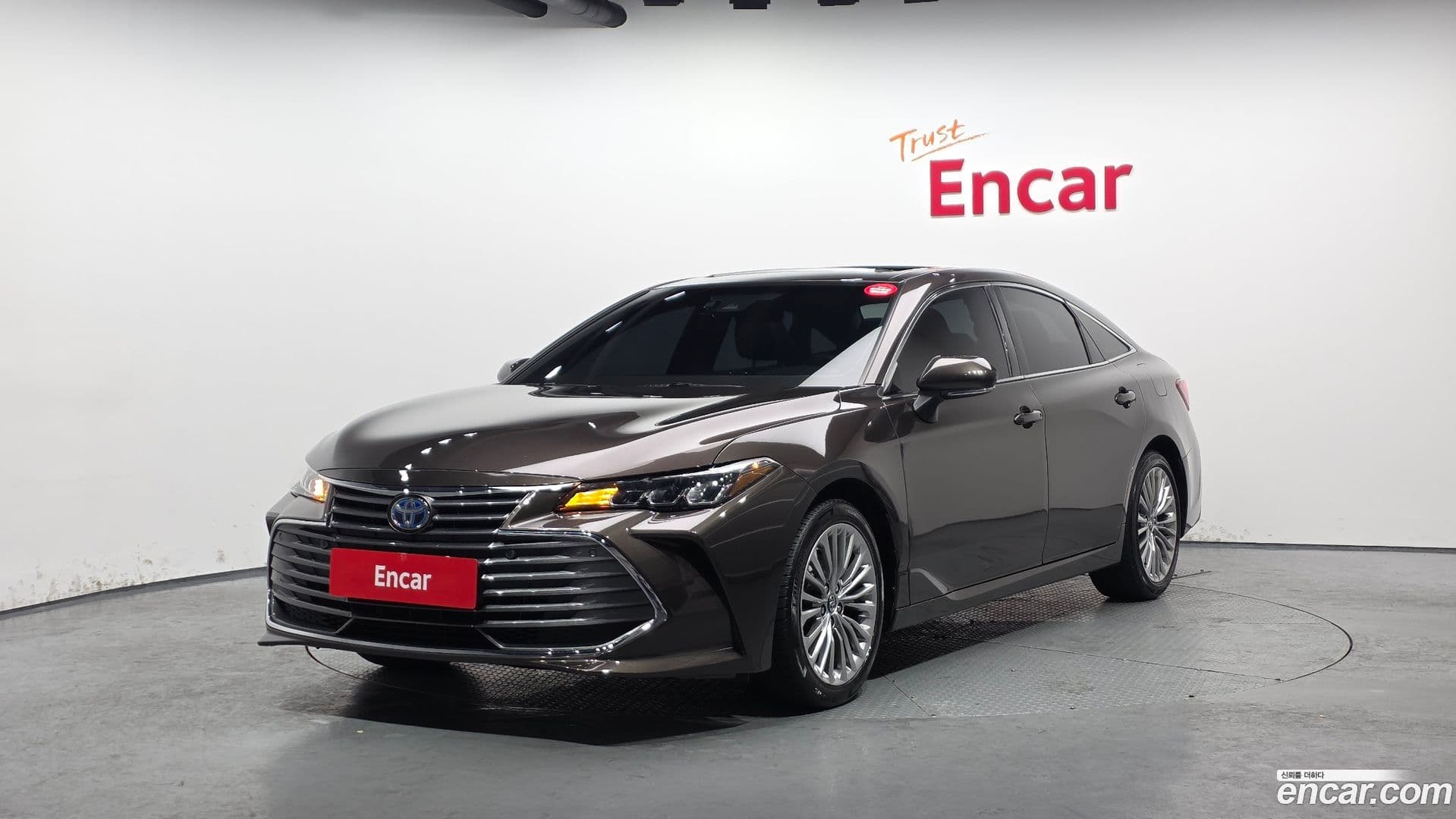 Main__Slider__Photo:Avalon Toyota 2019.11-0