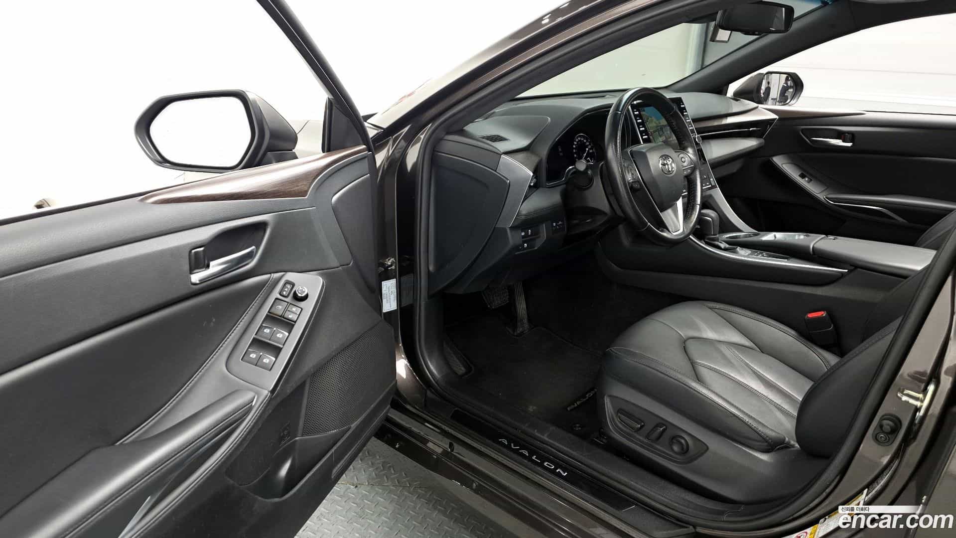 Avalon Toyota 2019.11-INNER-010