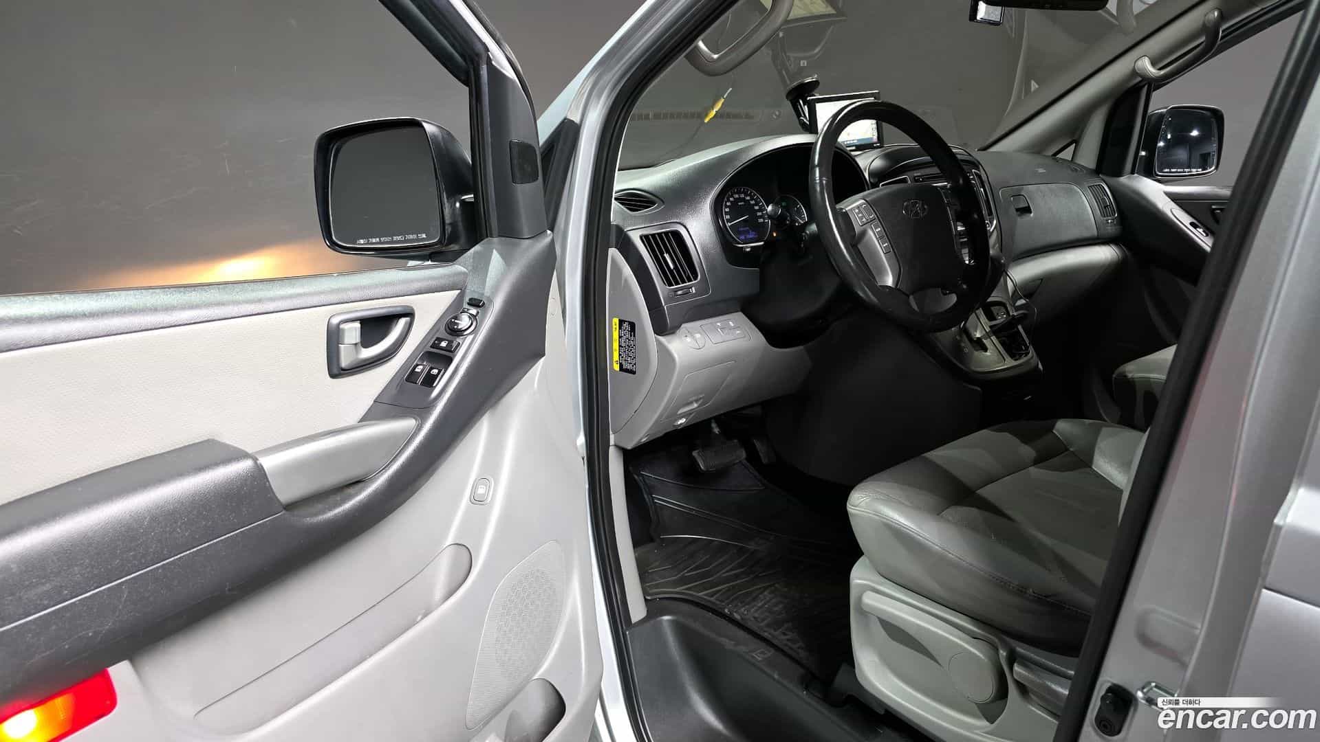 Starex Hyundai 2017.5-OPTION-015