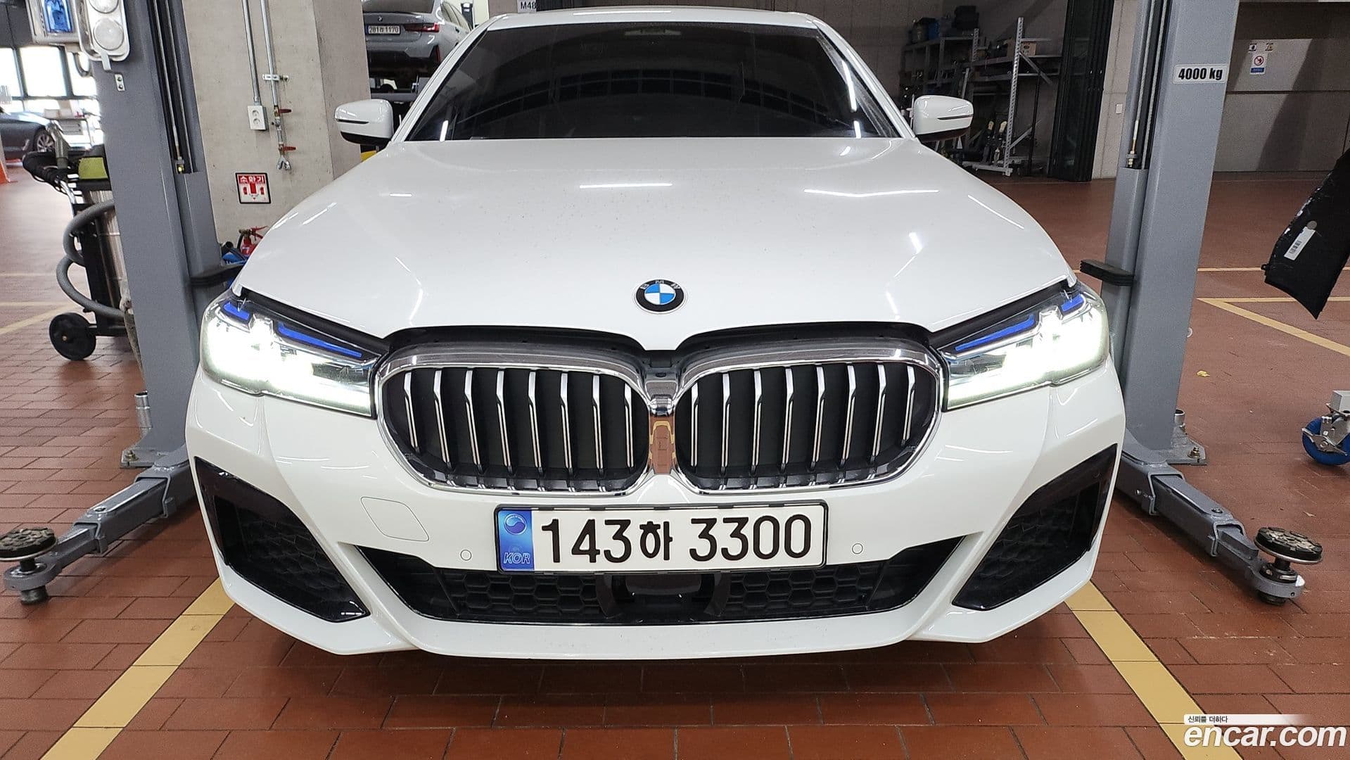 Main__Slider__Photo:5-Series BMW 2022.11-0