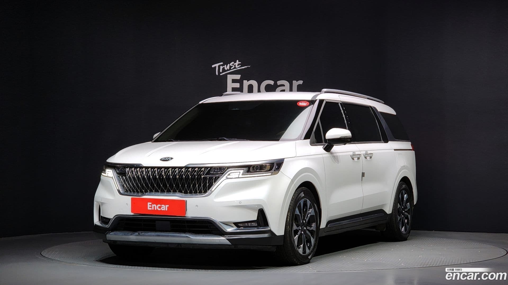 Main__Slider__Photo:Canival Kia 2020.9-0