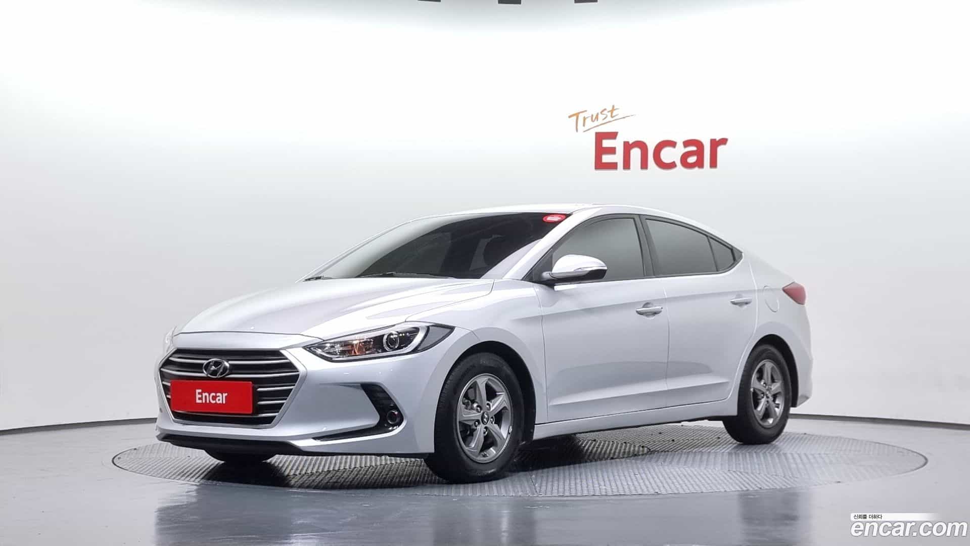AVANTE Hyundai 2018.0-OUTER-001