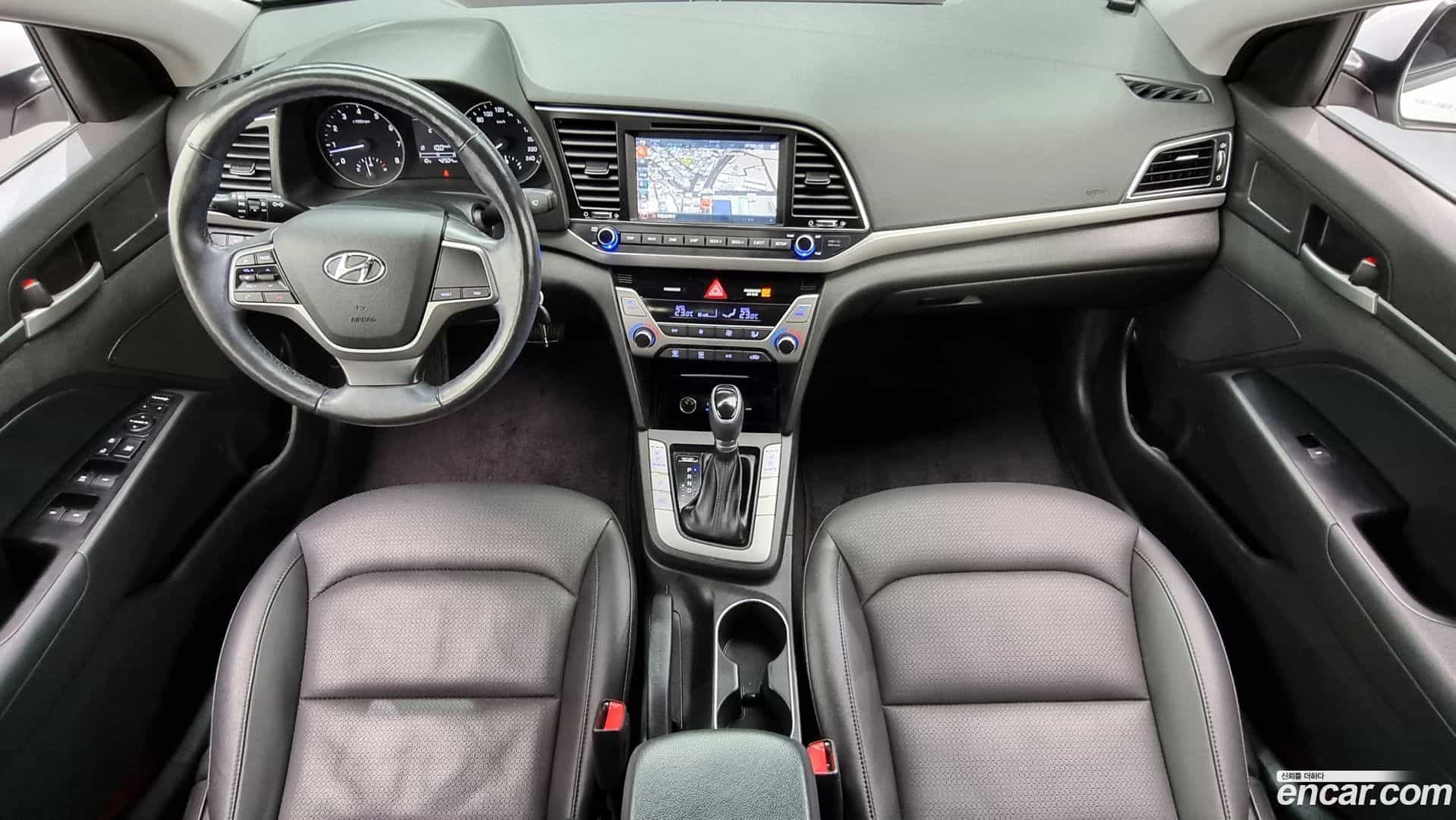 AVANTE Hyundai 2018.0-INNER-007